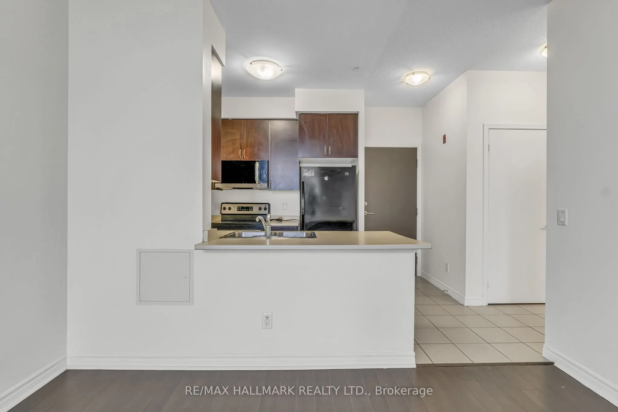 35 Saranac Boulevard #907