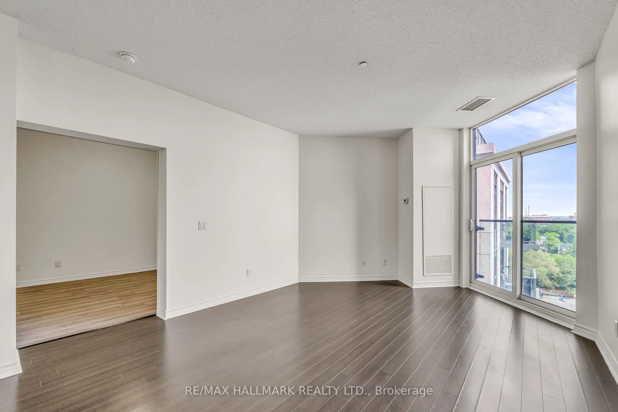 35 Saranac Boulevard #907