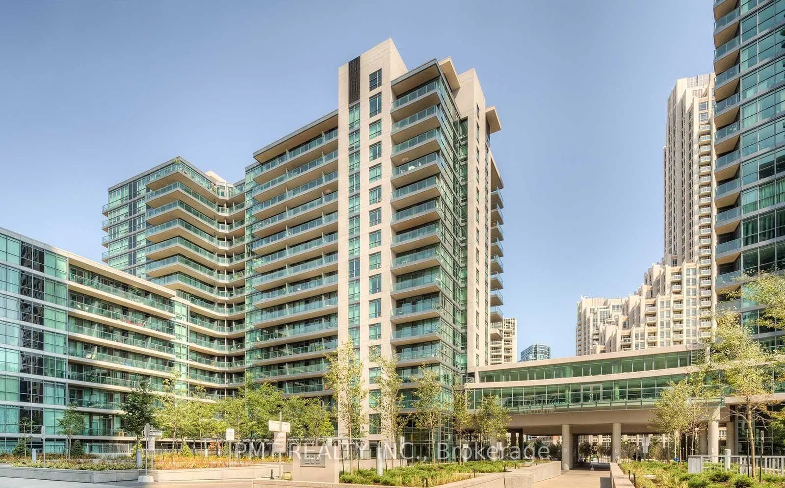 209 Fort York Boulevard #1563