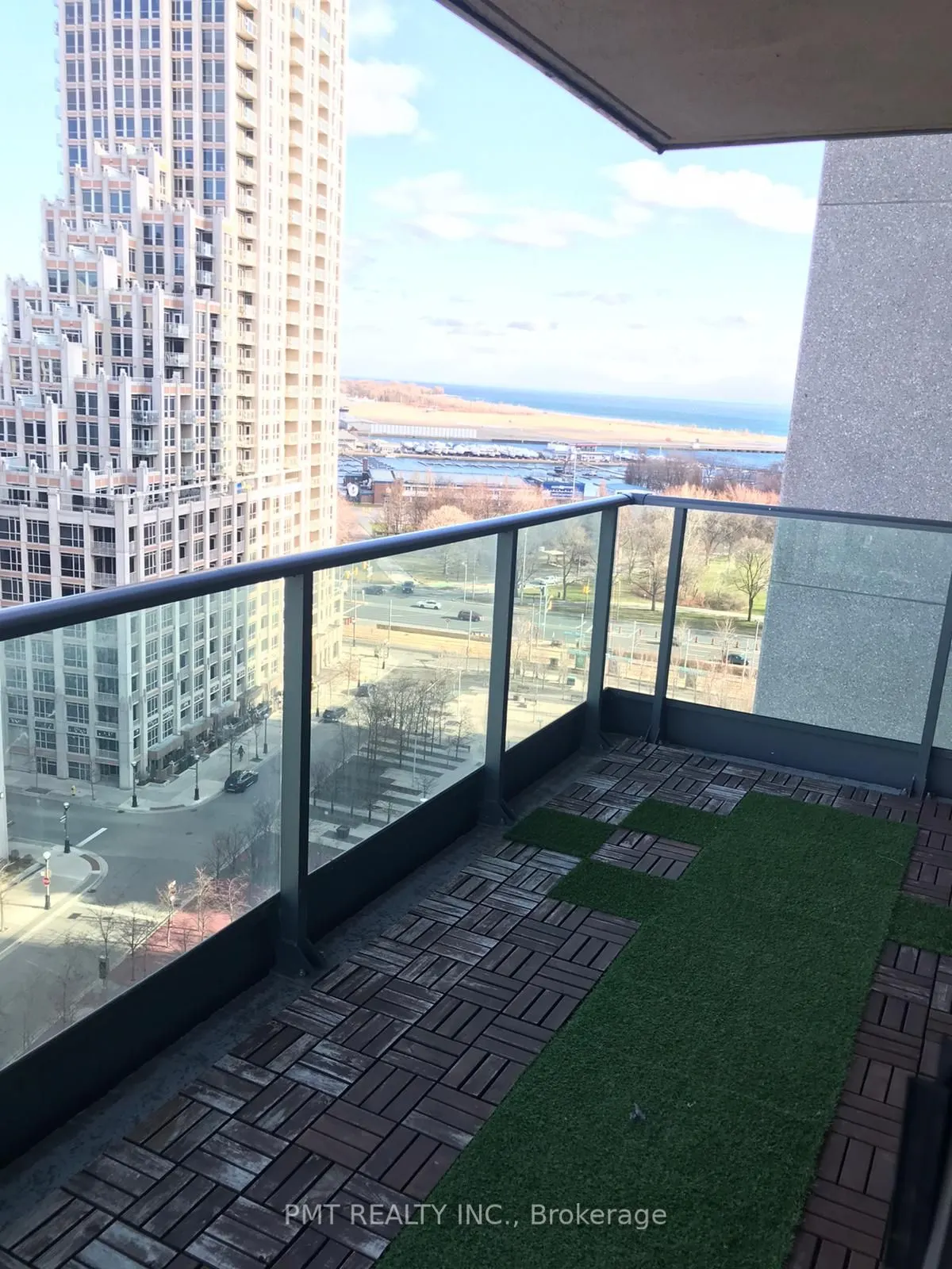 209 Fort York Boulevard #1563