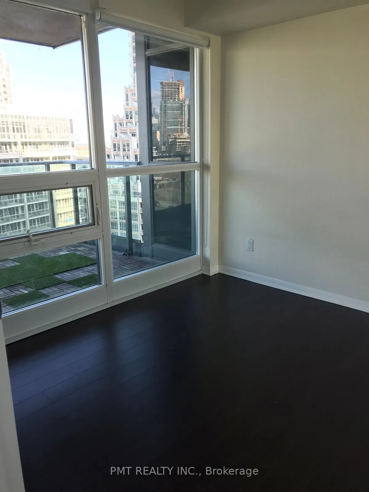 209 Fort York Boulevard #1563