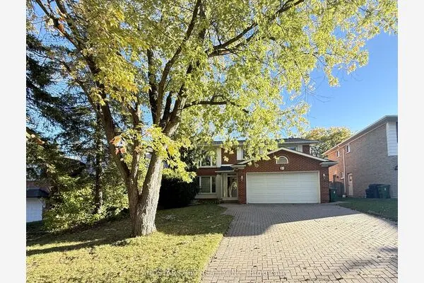 31 Whitehorn Crescent