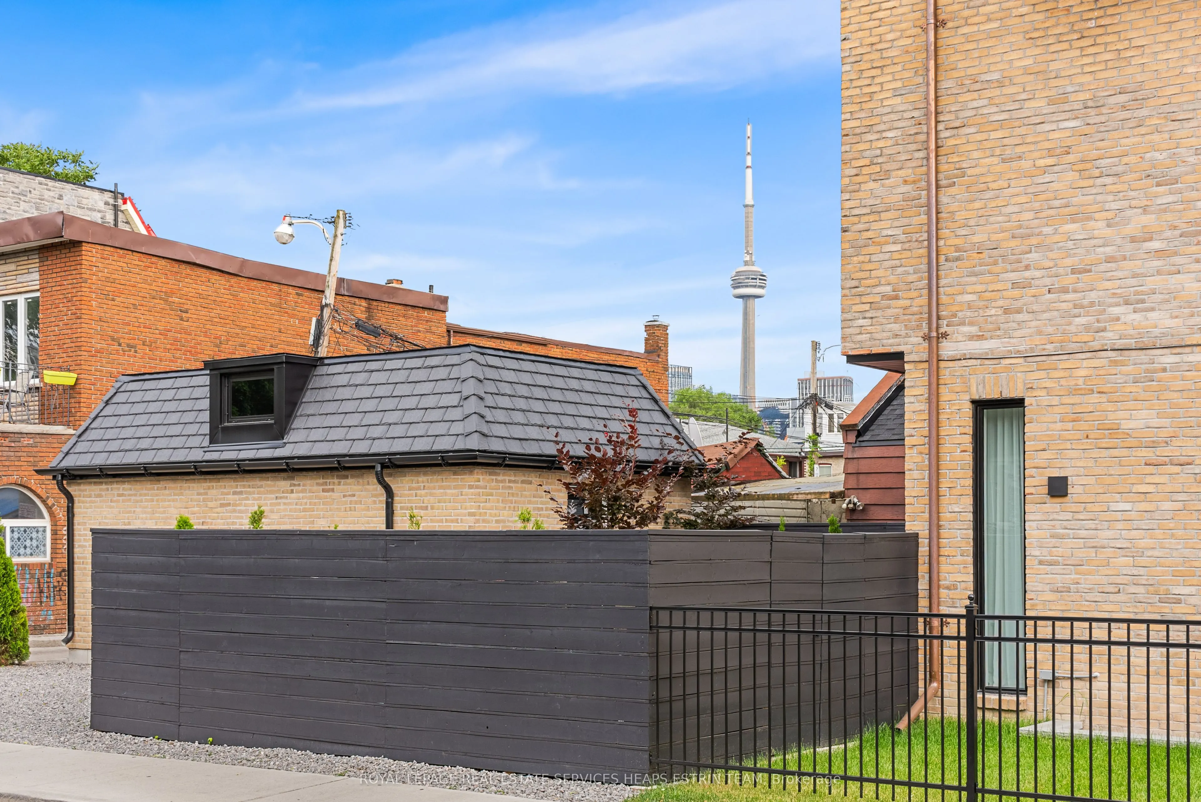 23 Lippincott Street