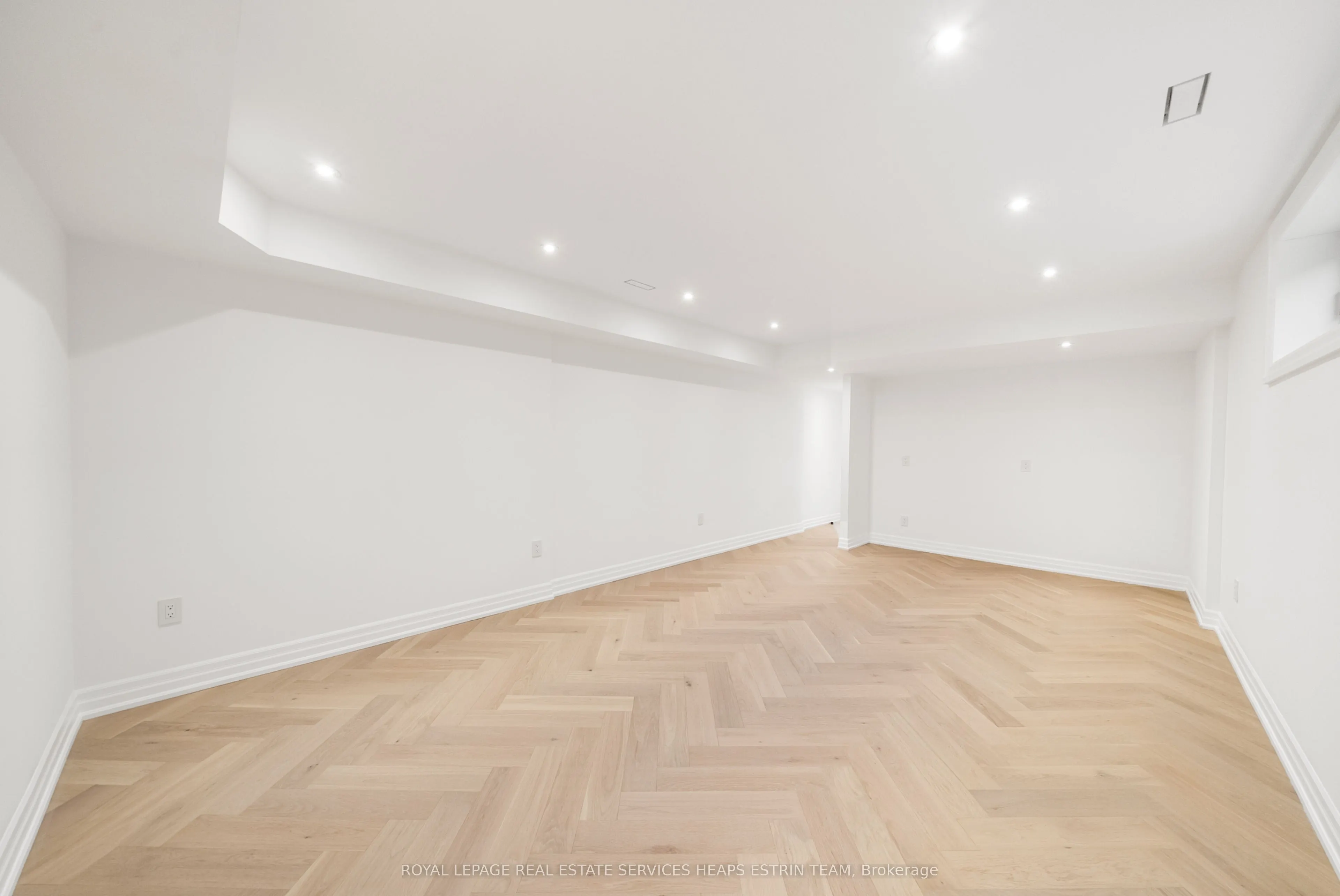 23 Lippincott Street