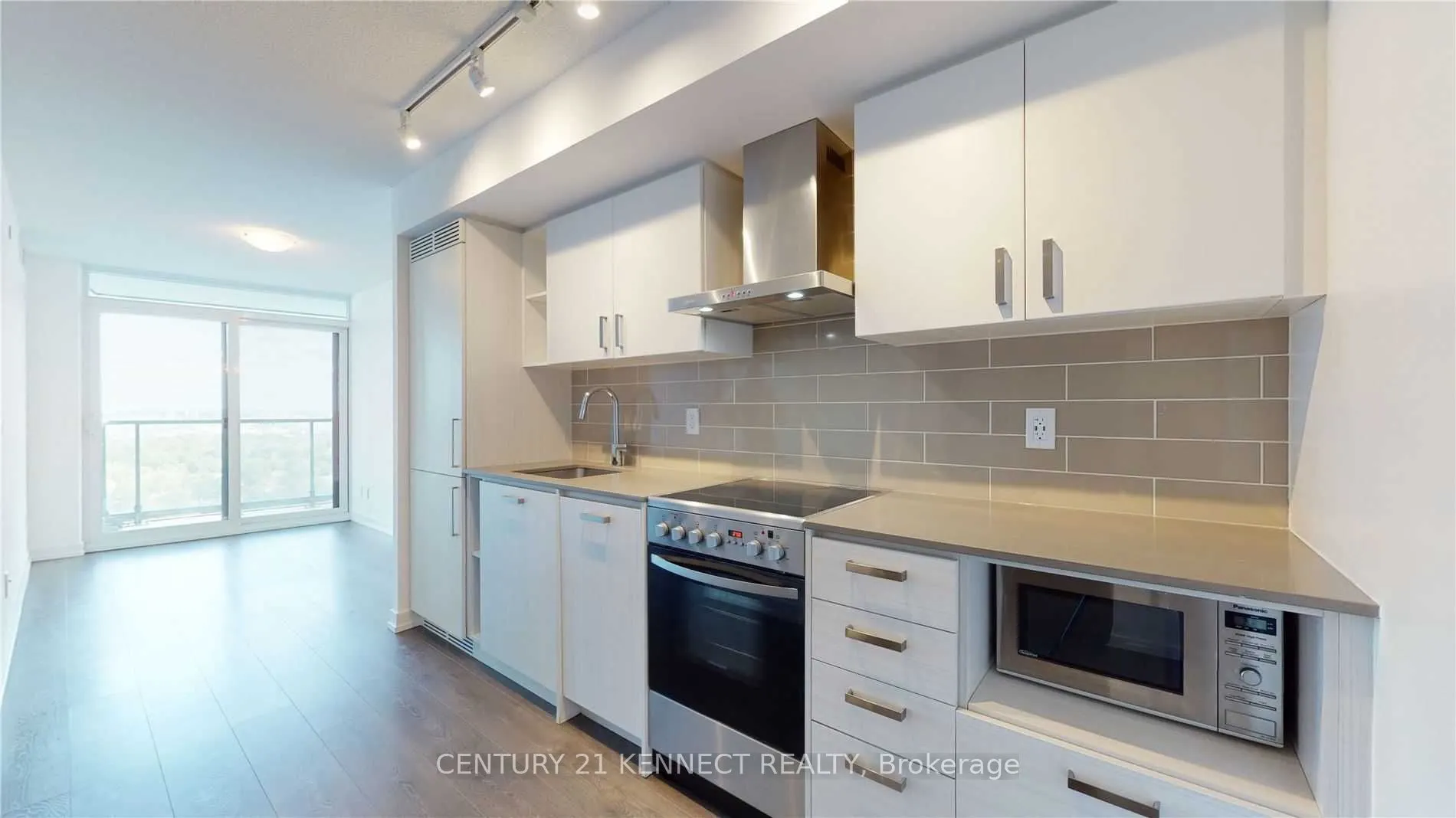 125 Redpath Avenue #2513