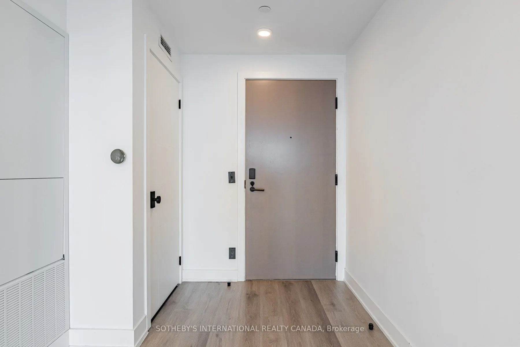 30 Mutual Street #E2905