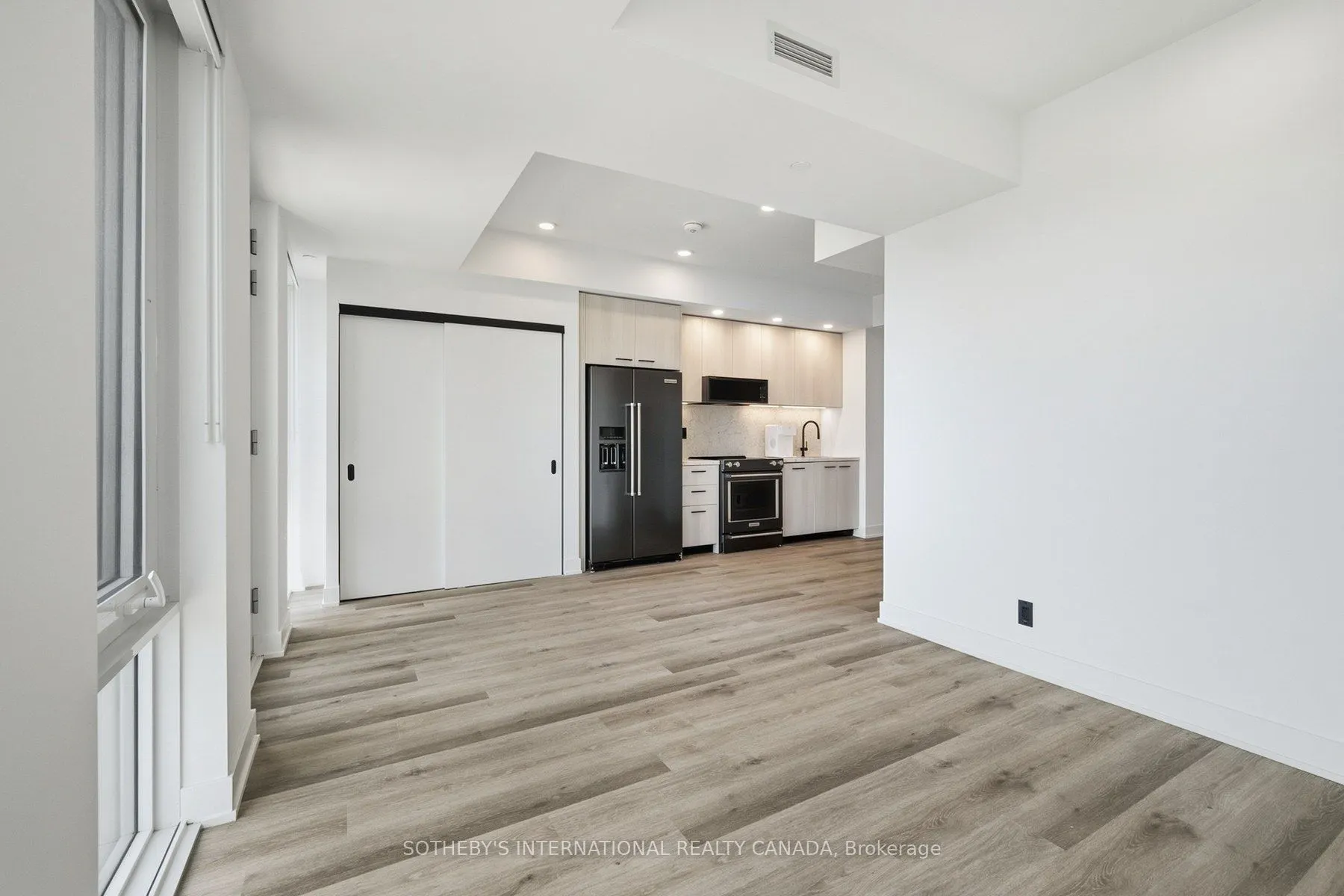 30 Mutual Street #E2905