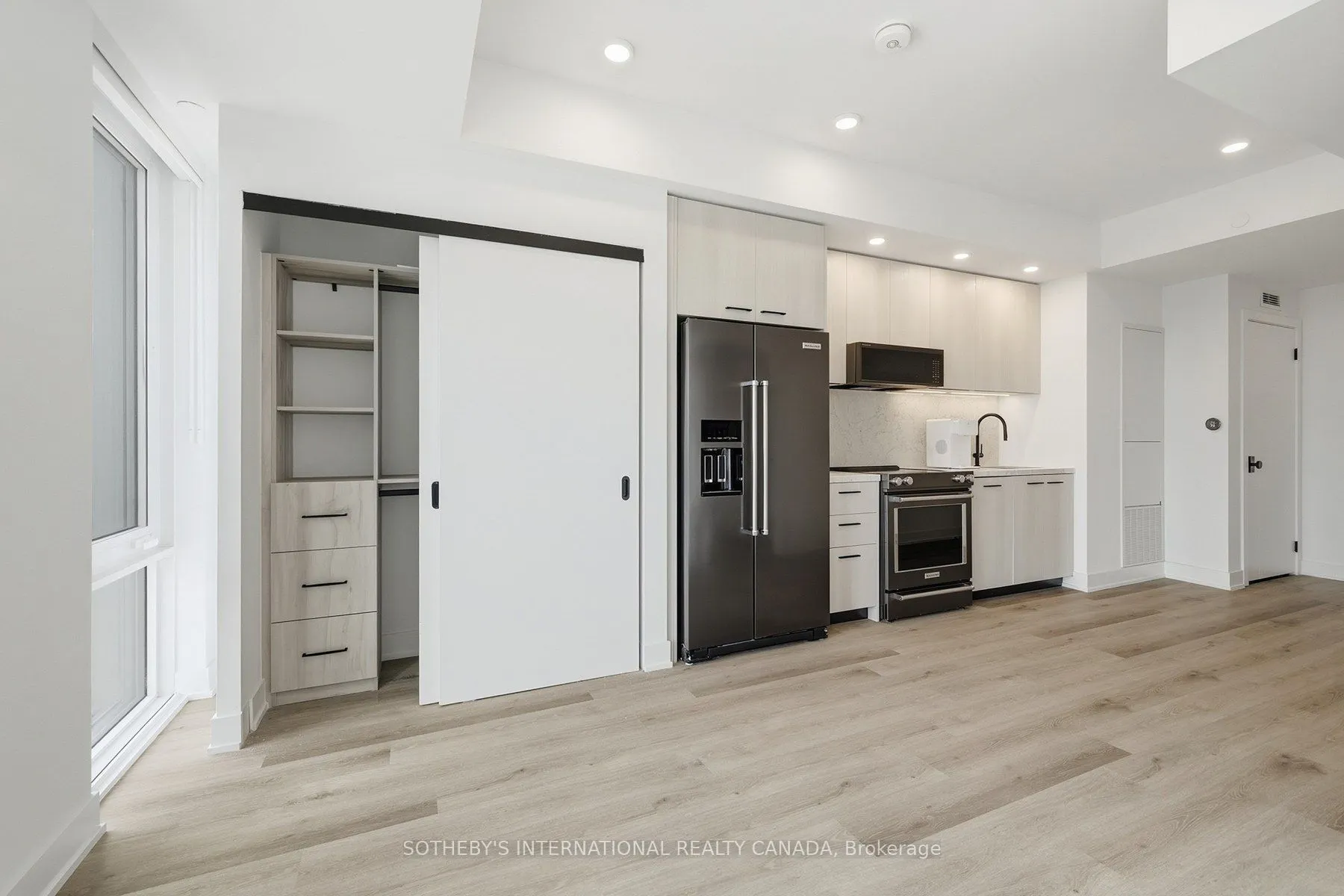 30 Mutual Street #E2905