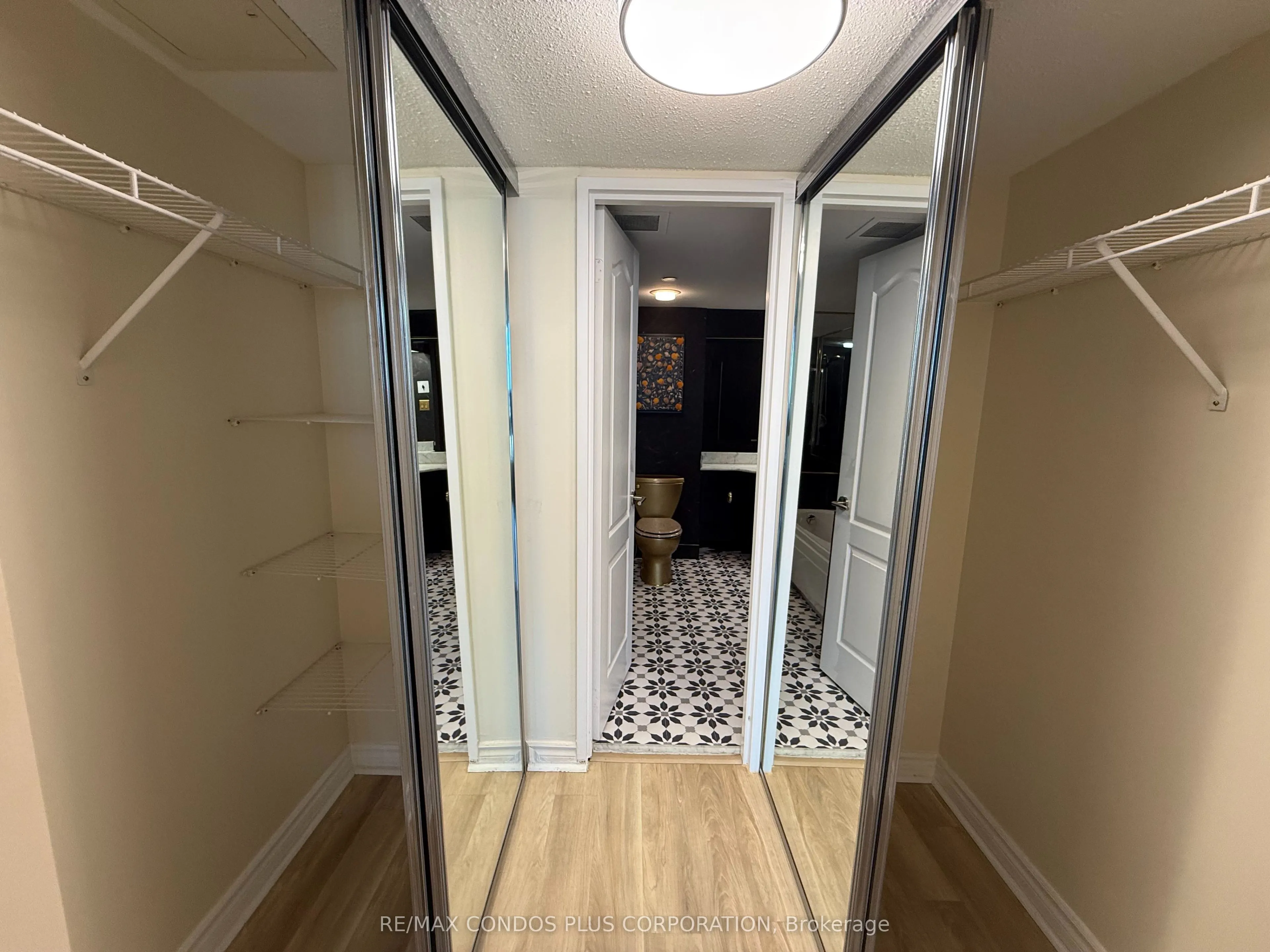 38 Elm Street #3406