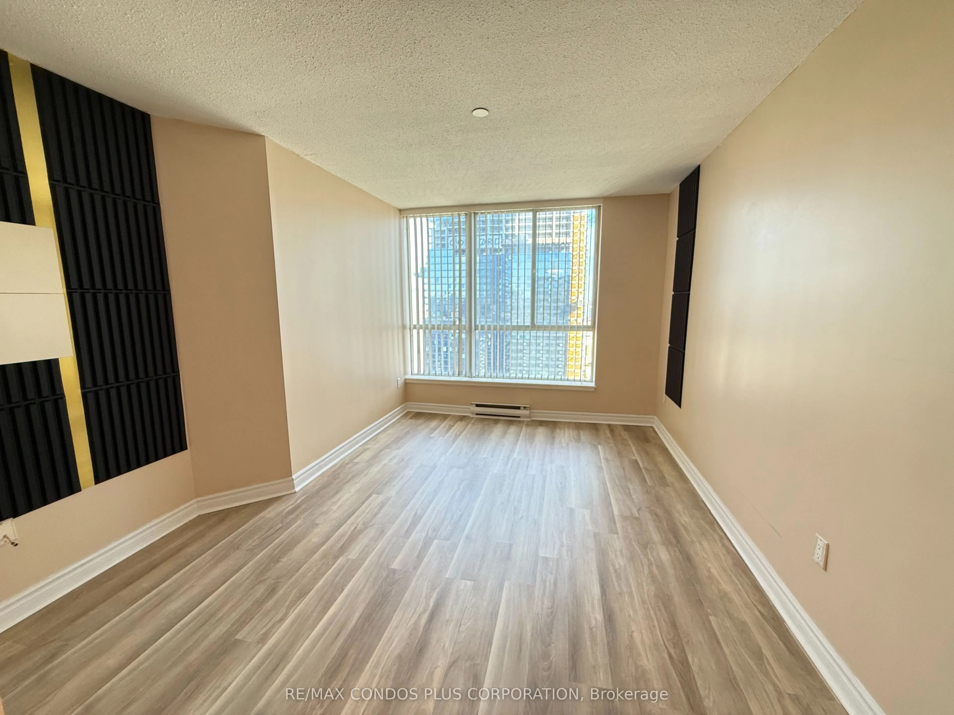38 Elm Street #3406