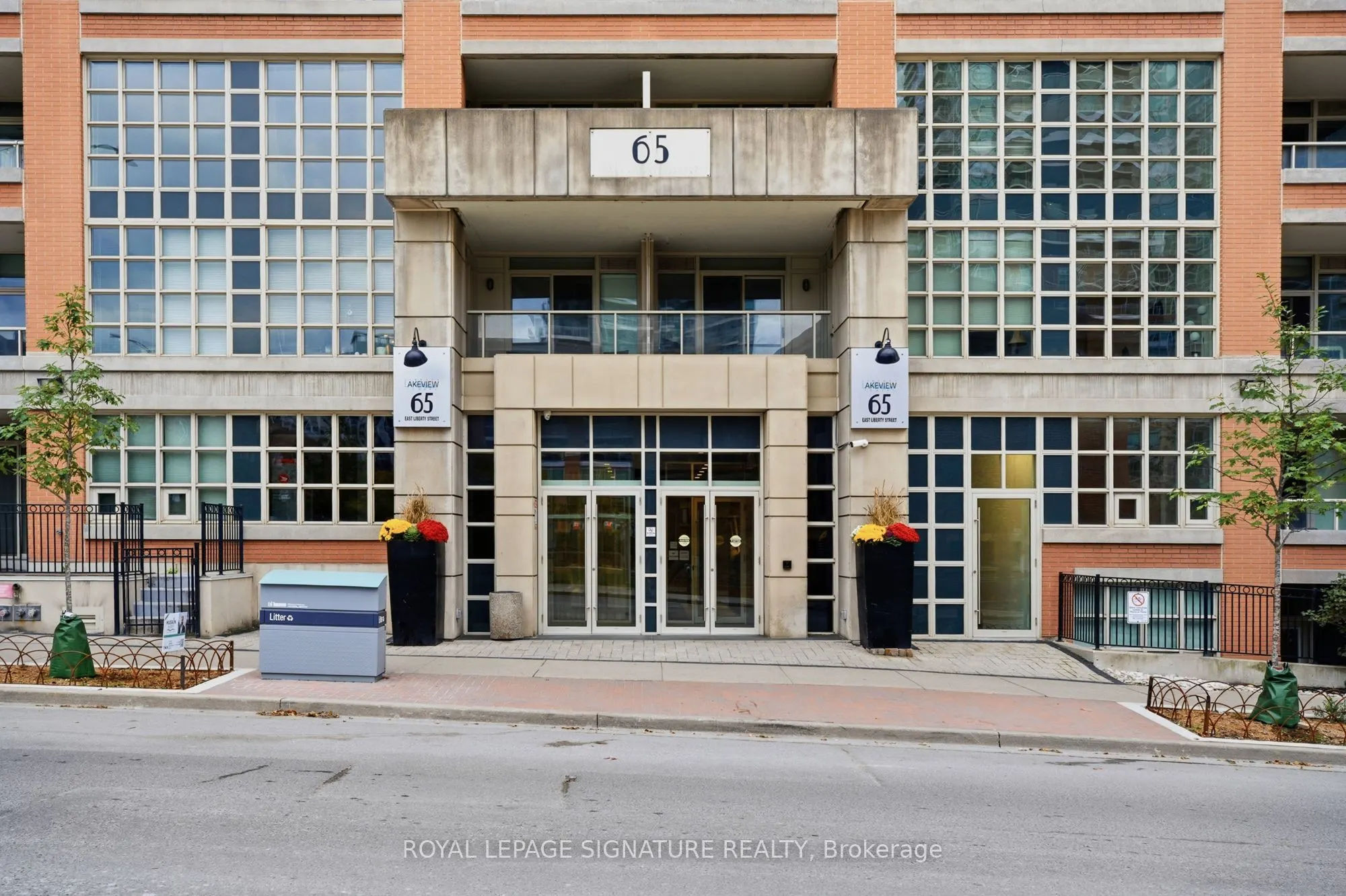 65 East Liberty Street #1309