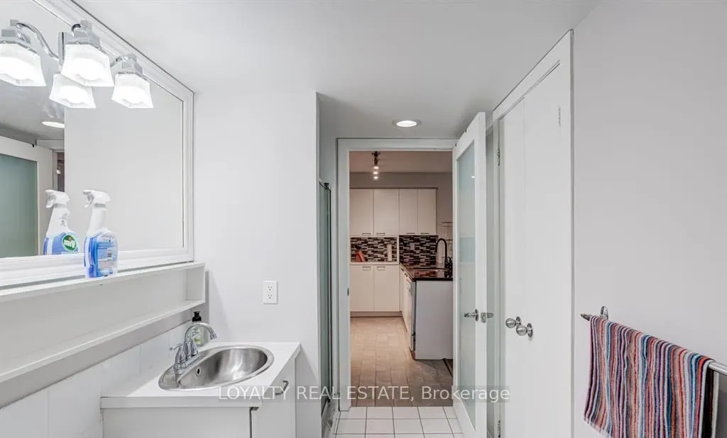 255 Richmond Street E #Ph14