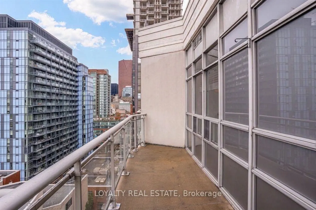 255 Richmond Street E #Ph14