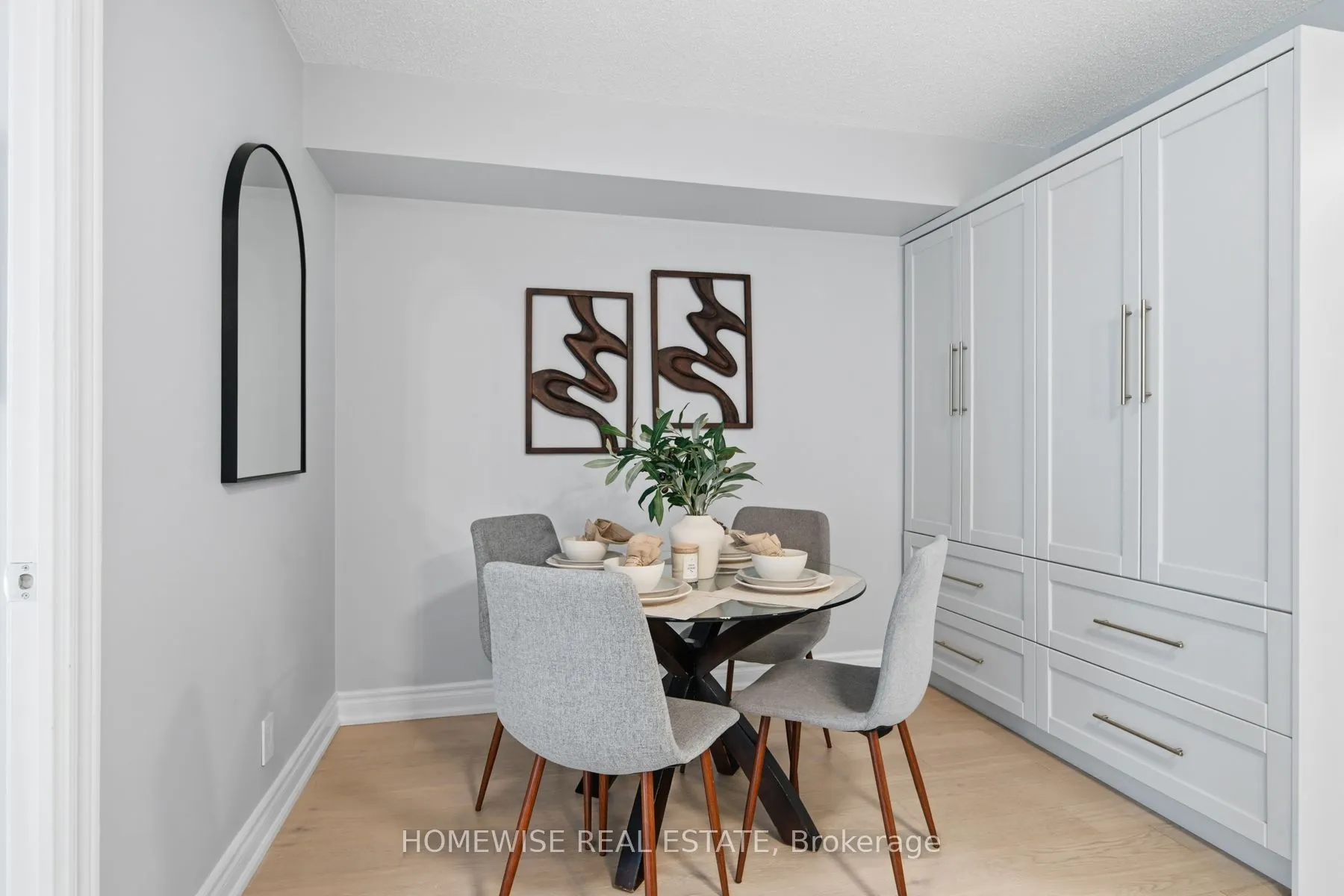 225 Wellesley Street E #1001