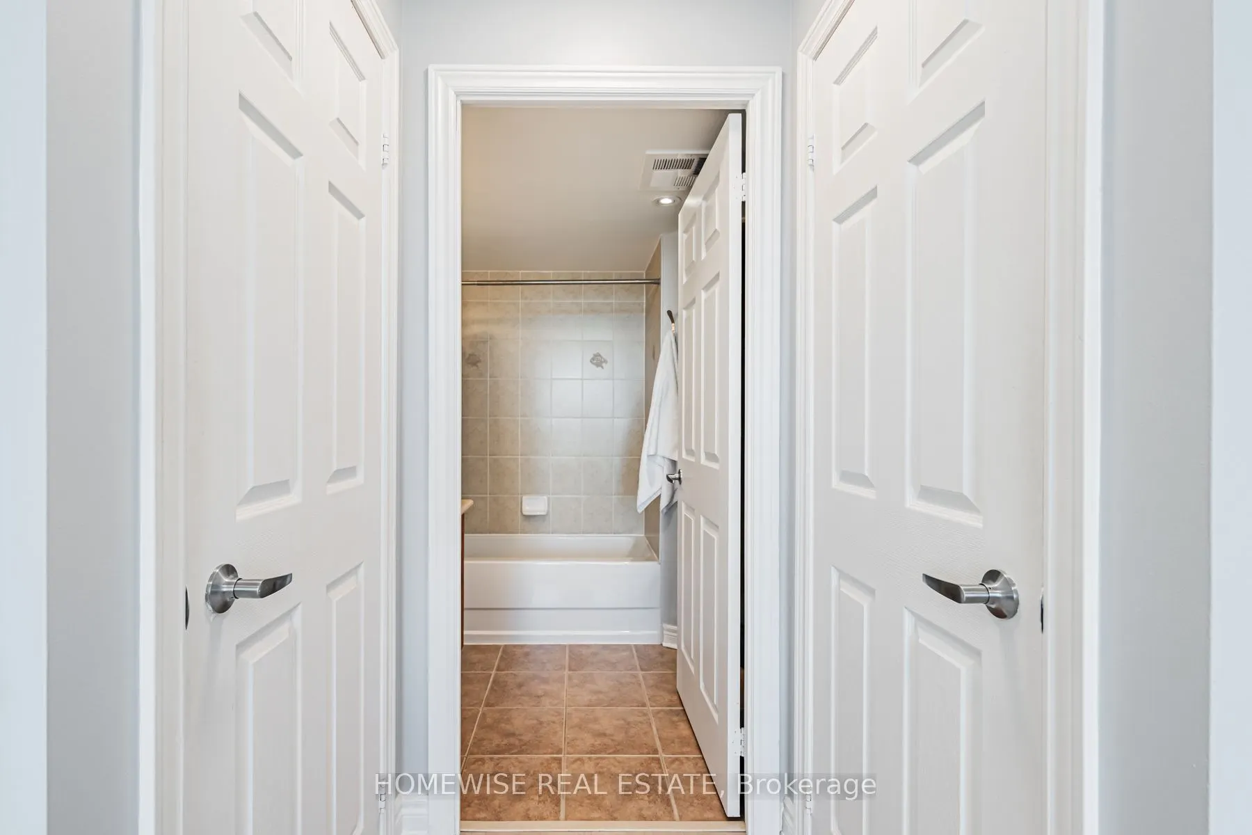 225 Wellesley Street E #1001