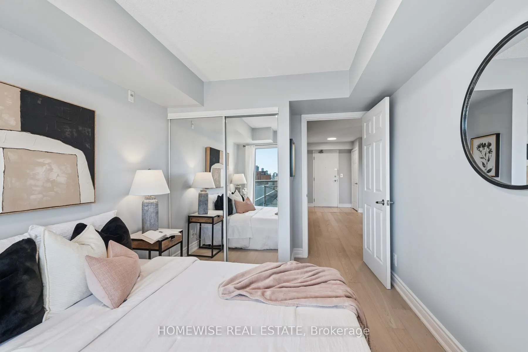 225 Wellesley Street E #1001