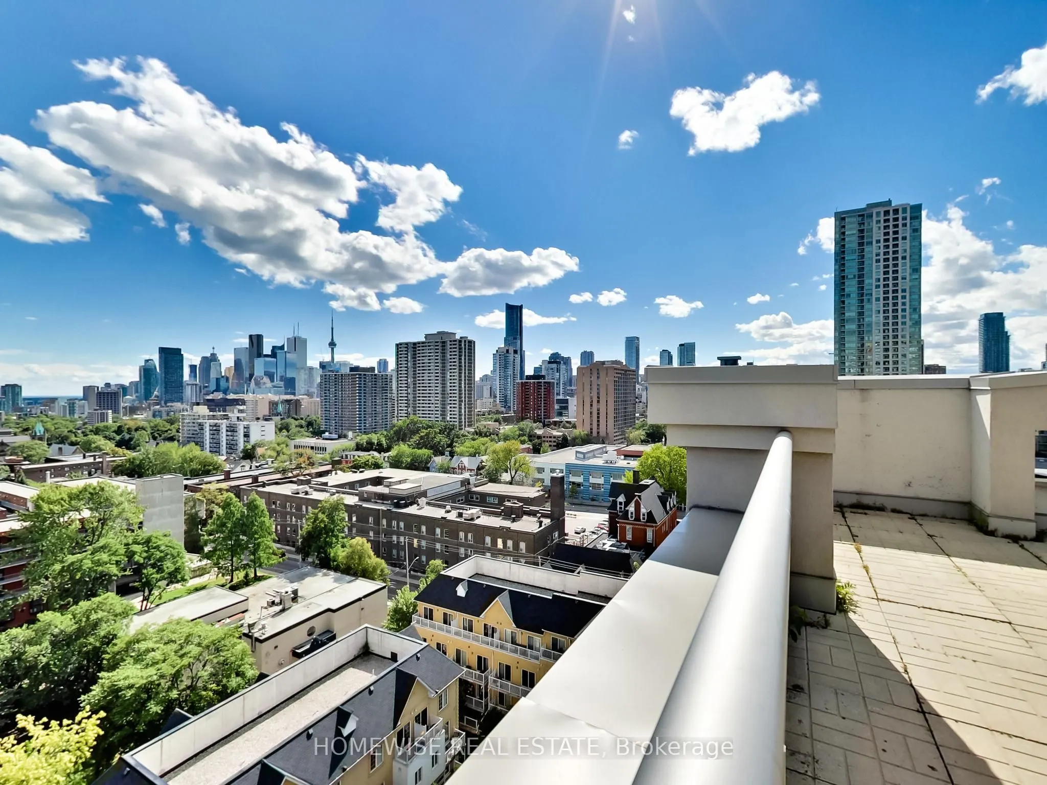 225 Wellesley Street E #1001