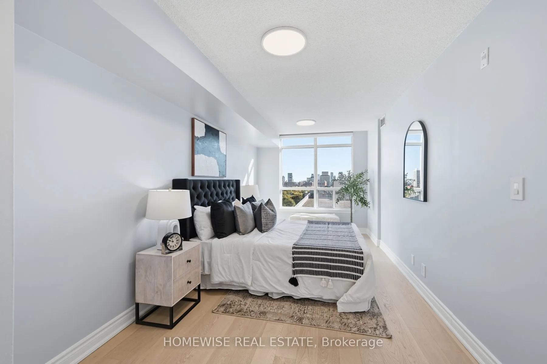225 Wellesley Street E #1001