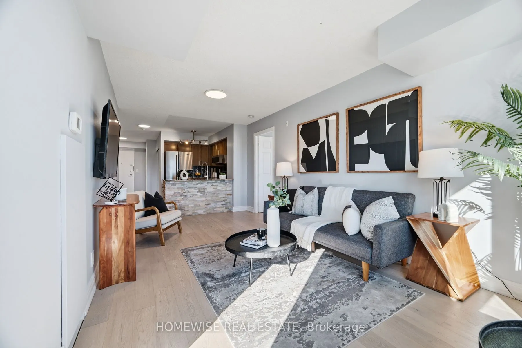 225 Wellesley Street E #1001