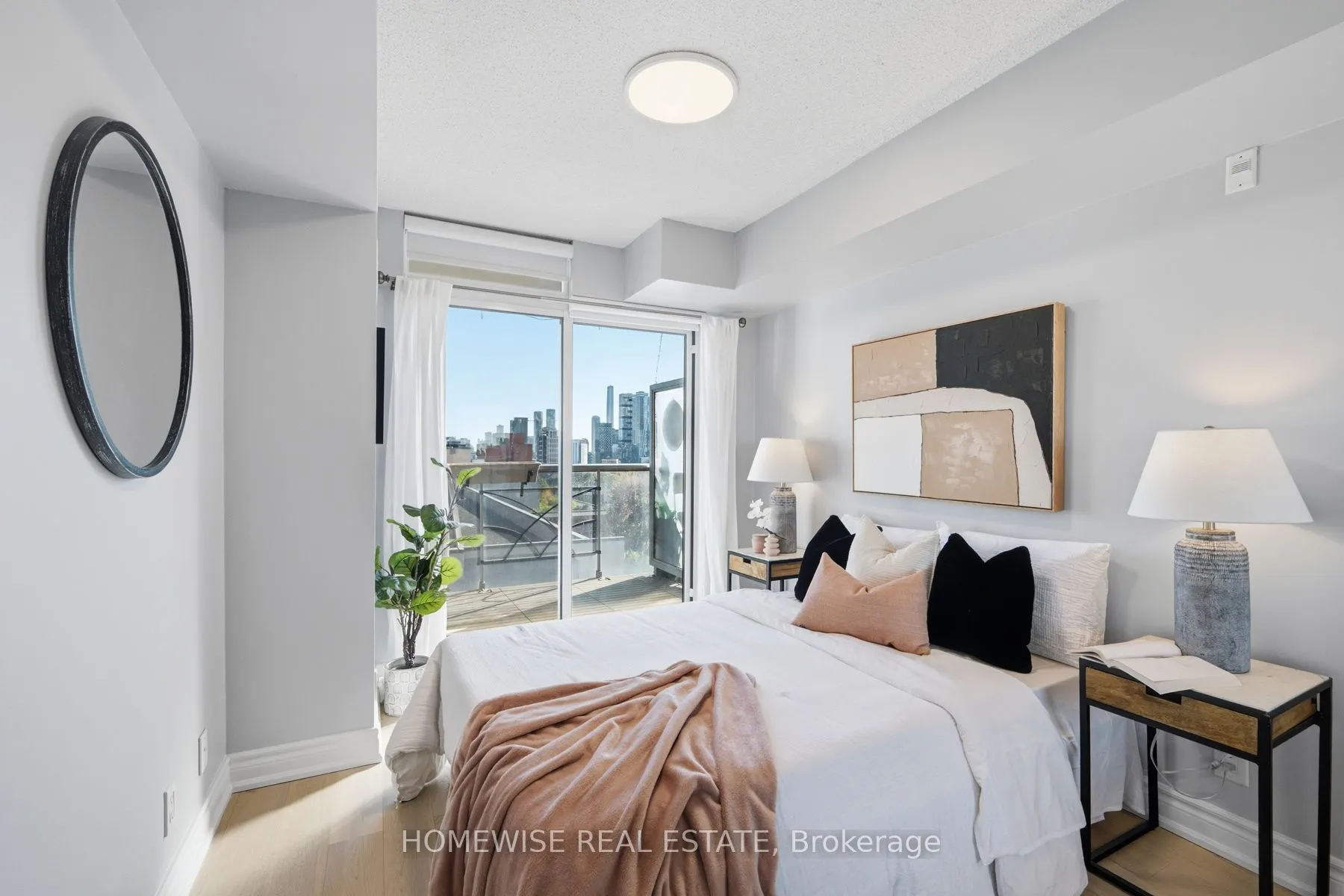 225 Wellesley Street E #1001
