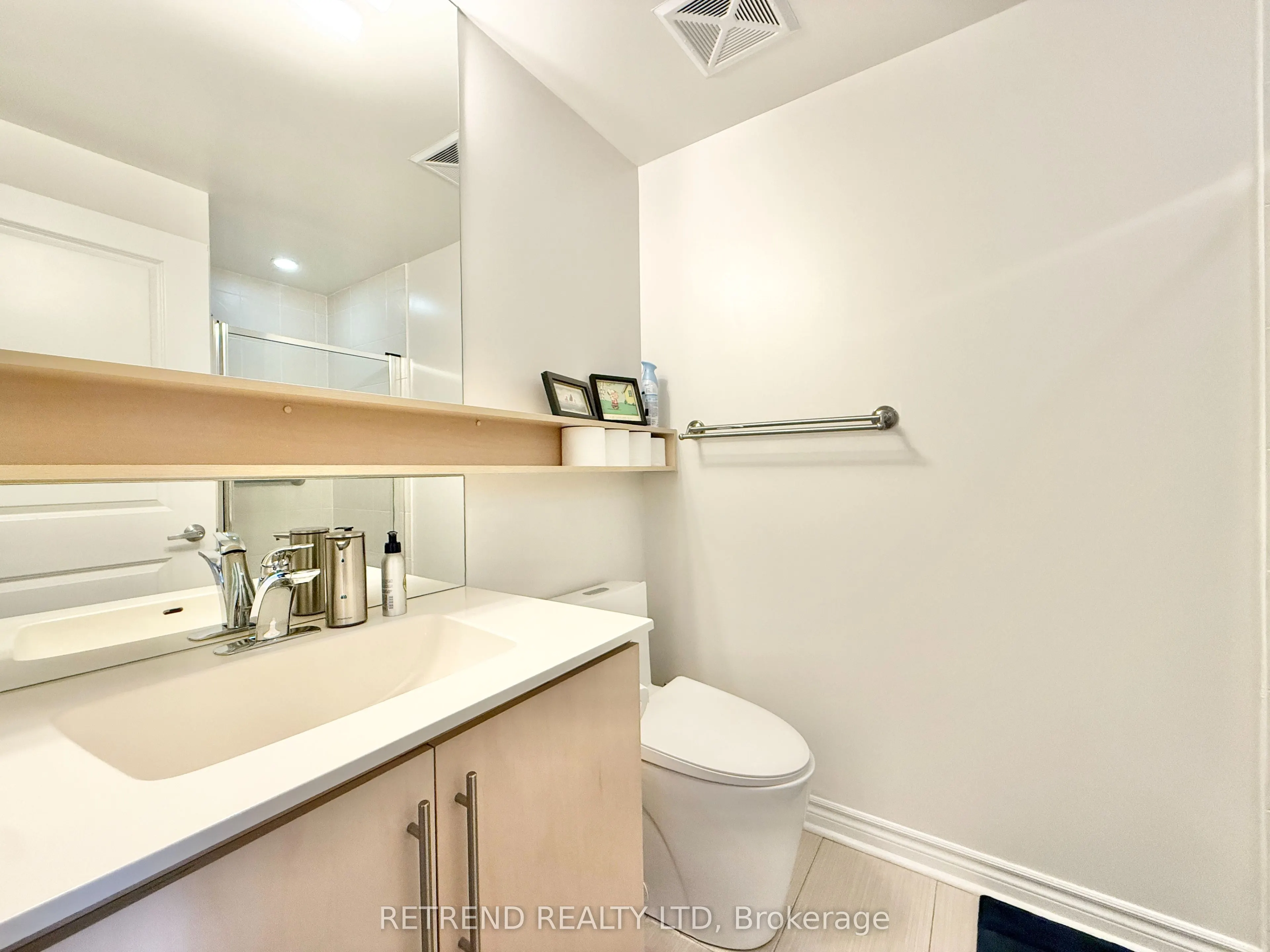 2885 Bayview Avenue #926