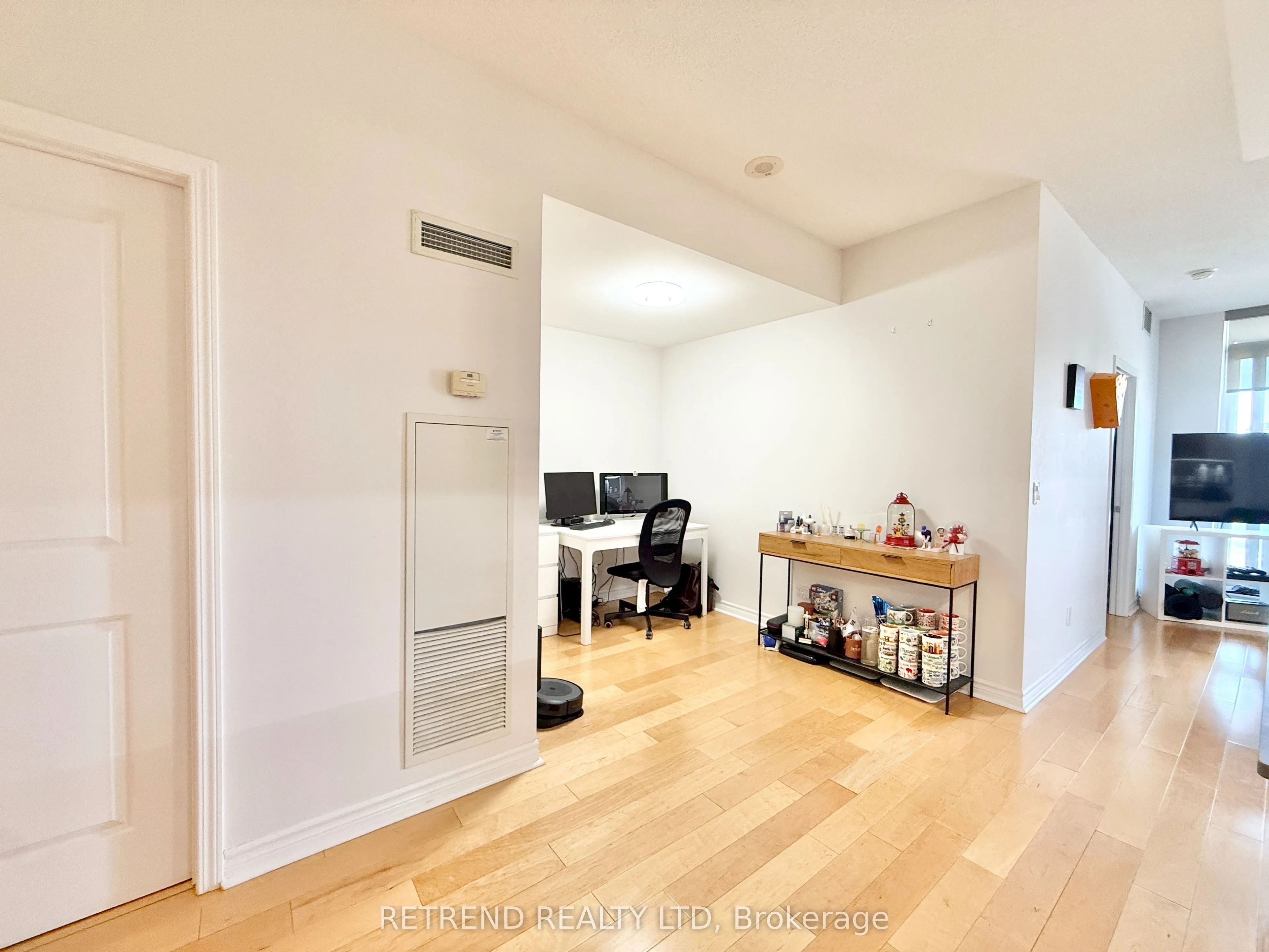 2885 Bayview Avenue #926