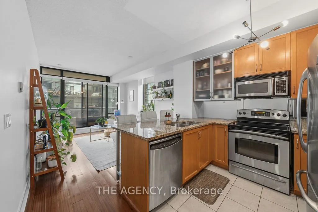 438 King Street W #1314