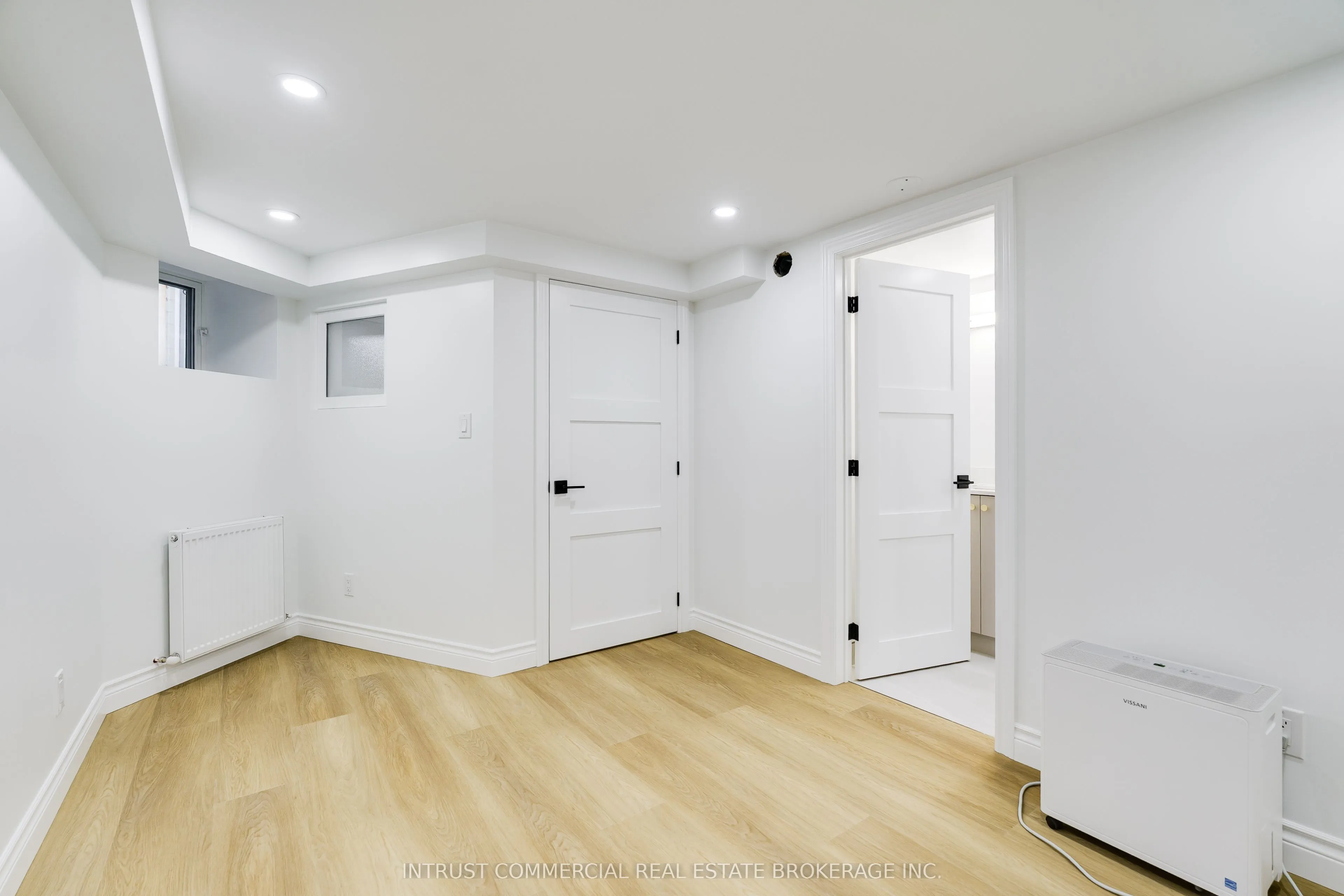 54 Vaughan Road #Lower Level