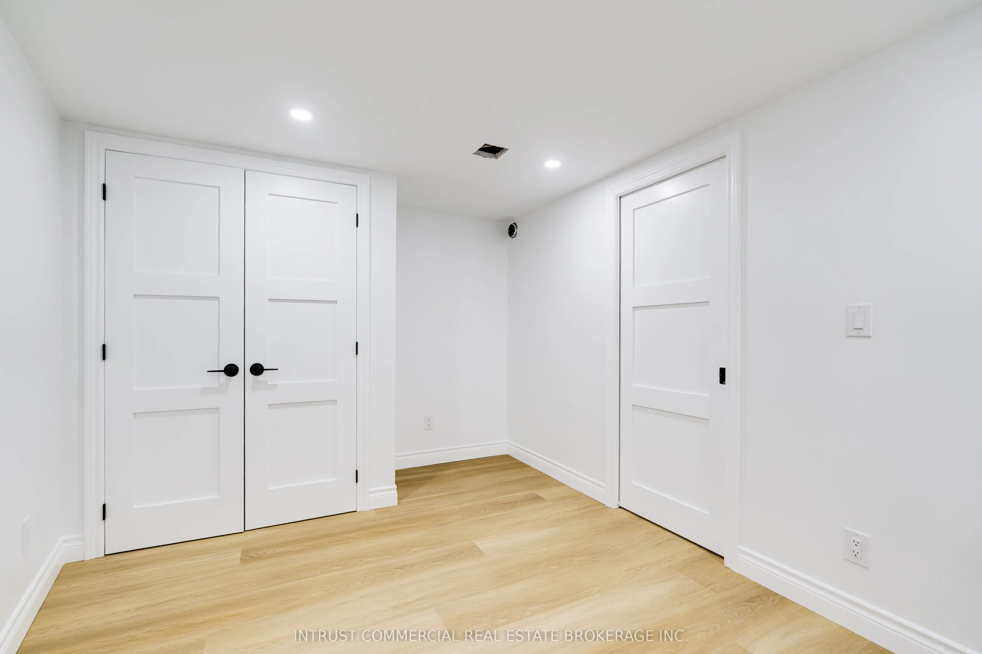 54 Vaughan Road #Lower Level