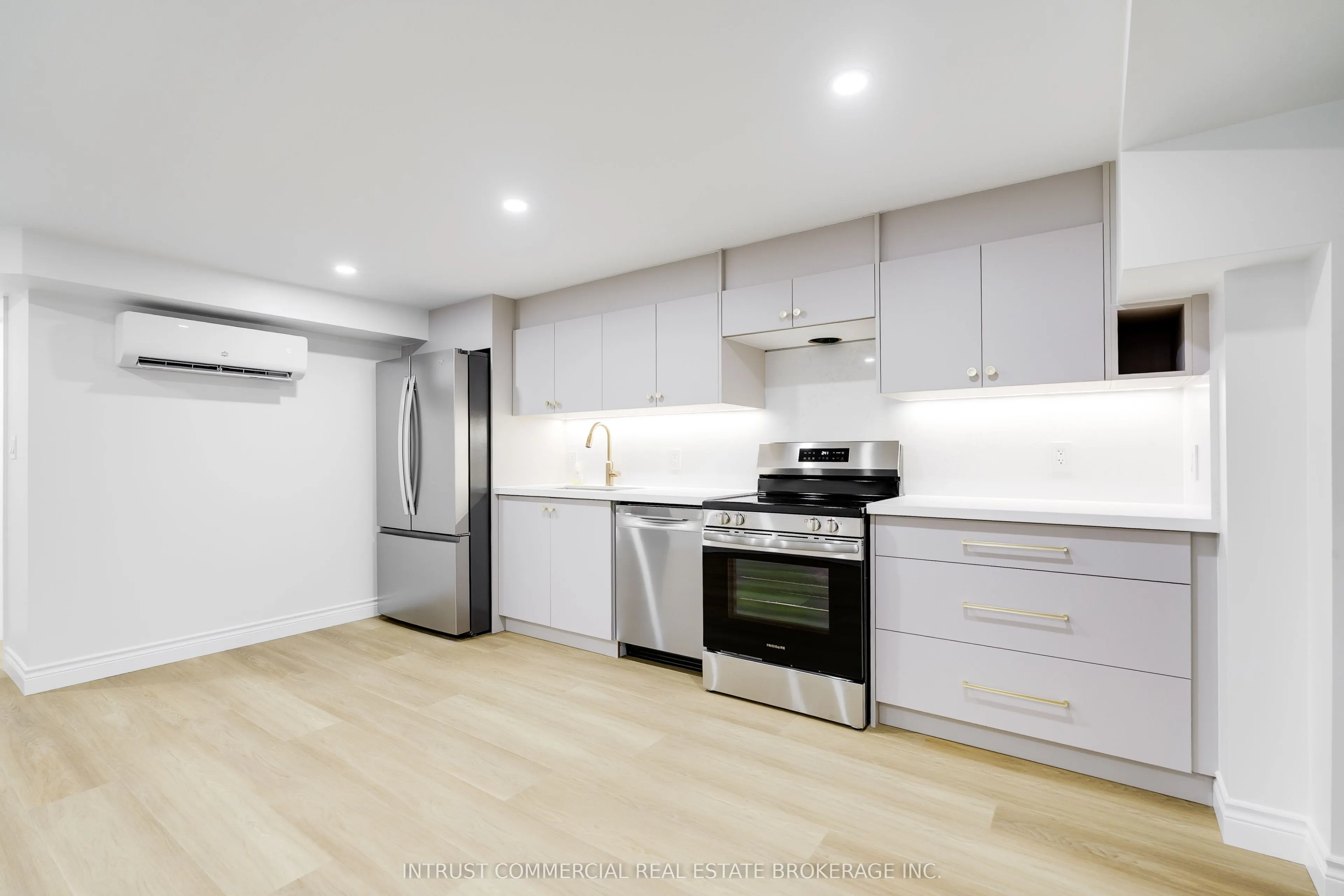 54 Vaughan Road #Lower Level