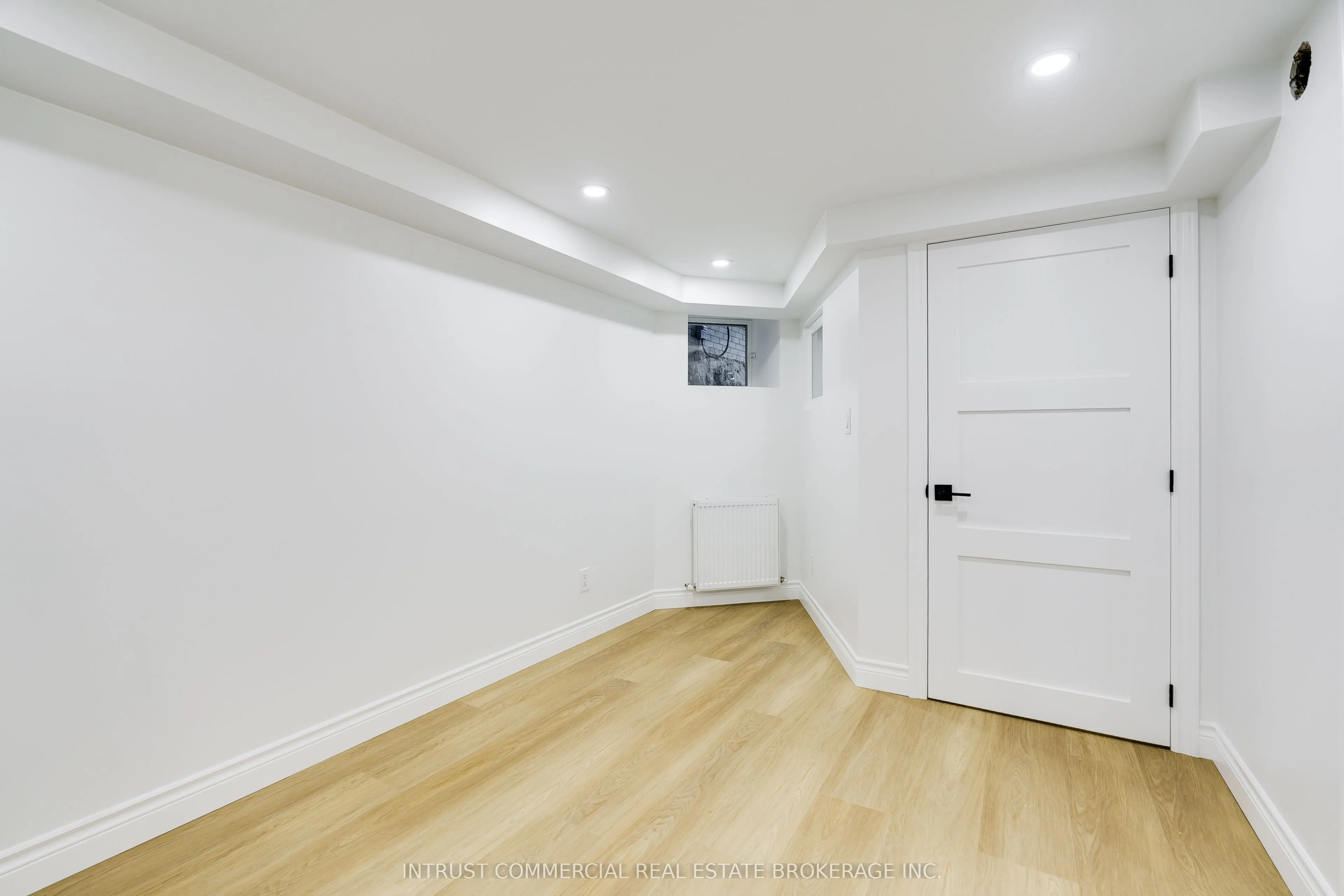 54 Vaughan Road #Lower Level