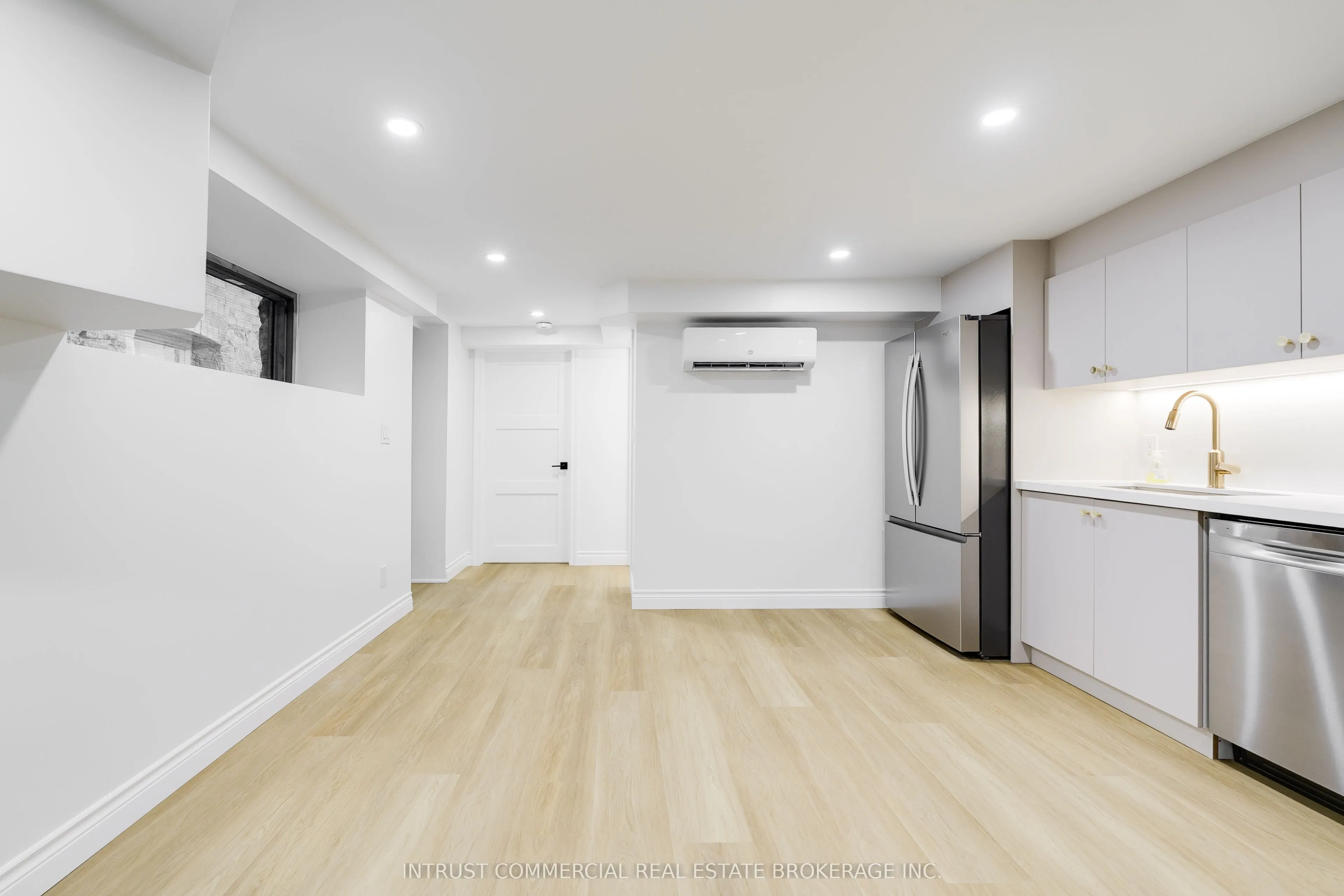 54 Vaughan Road #Lower Level