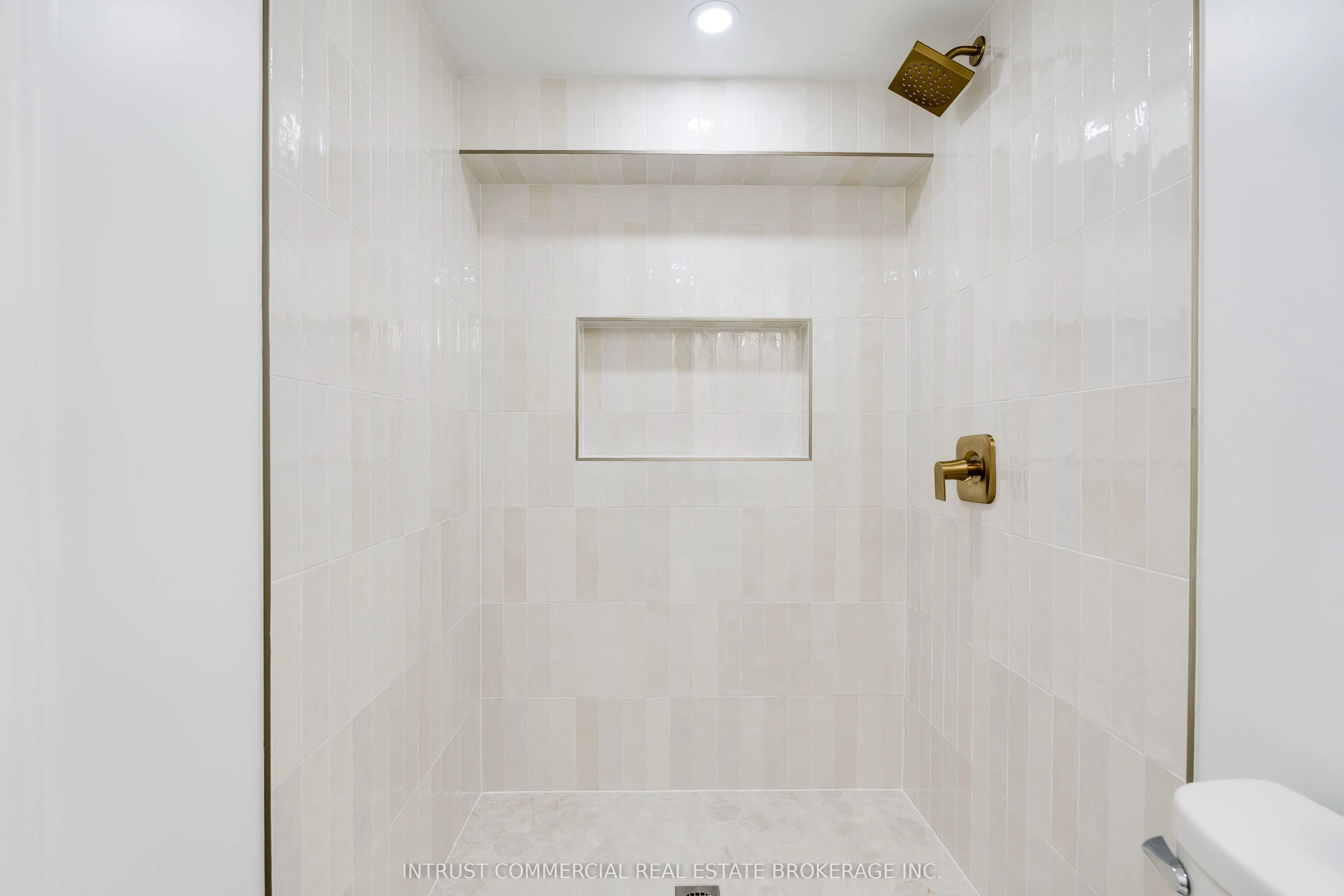 54 Vaughan Road #Lower Level