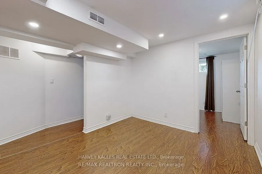 142 Combe Avenue #Lower