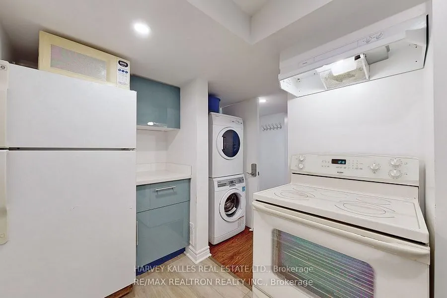 142 Combe Avenue #Lower