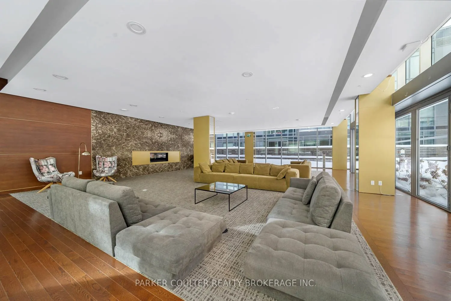 455 Front Street E #S810