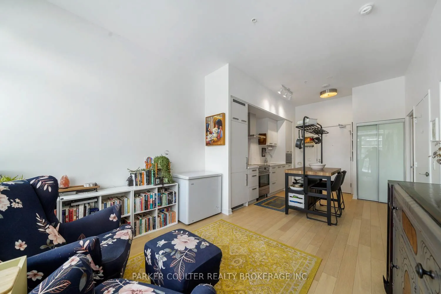 455 Front Street E #S810