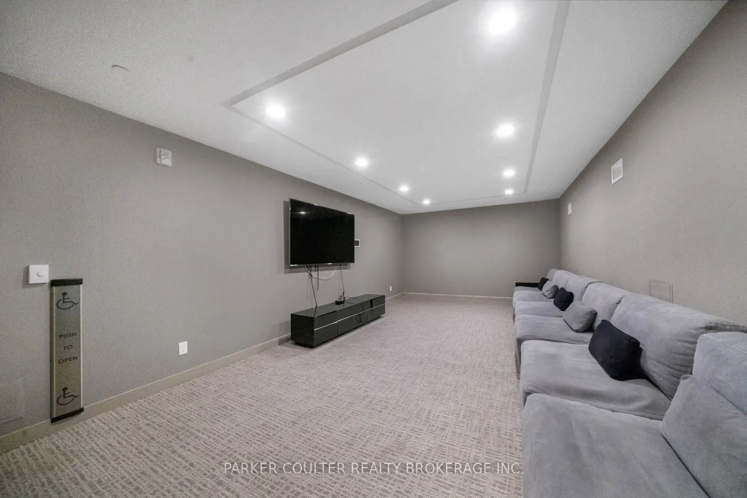 455 Front Street E #S810