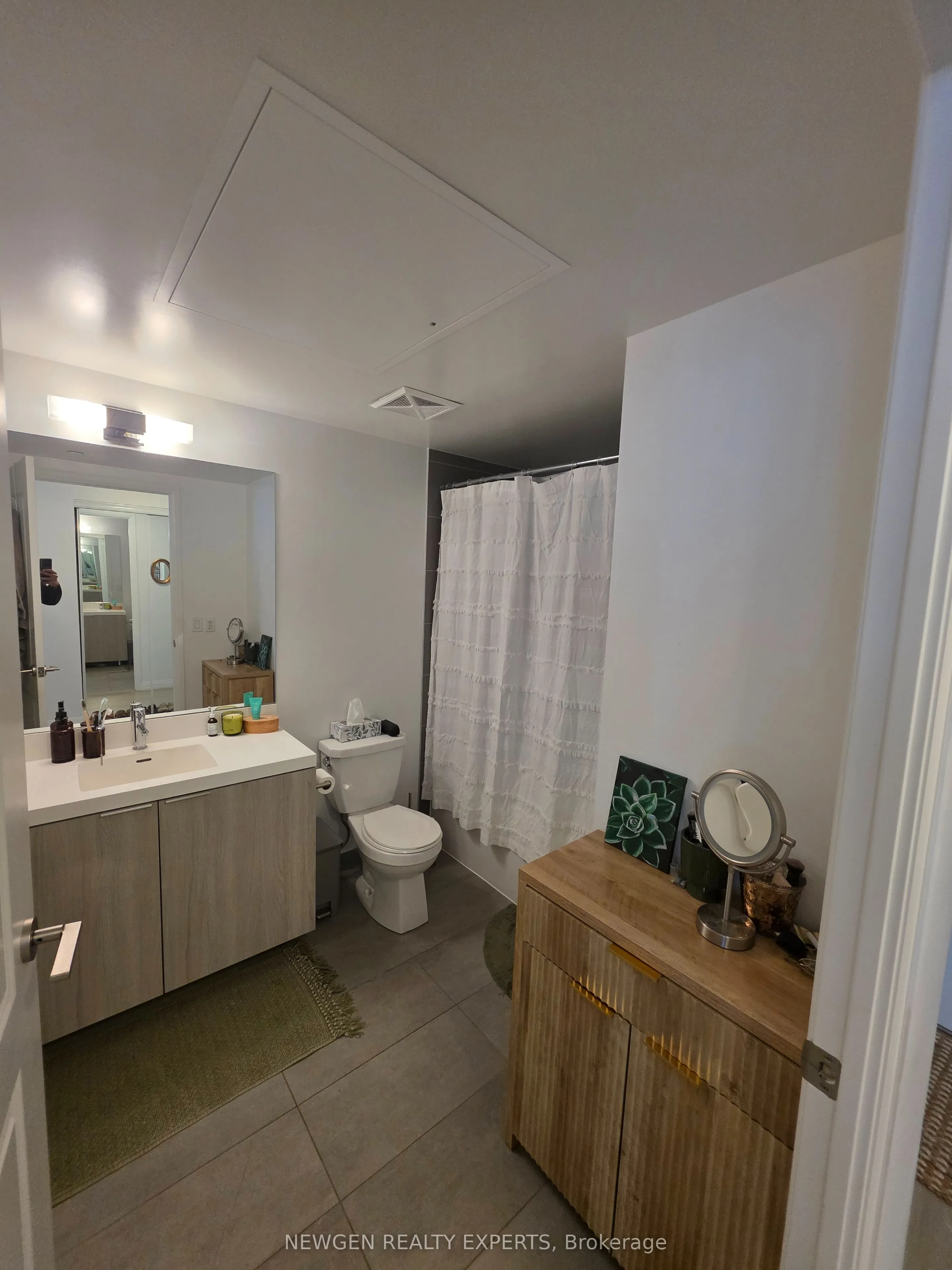 28 Widmer Street #3025