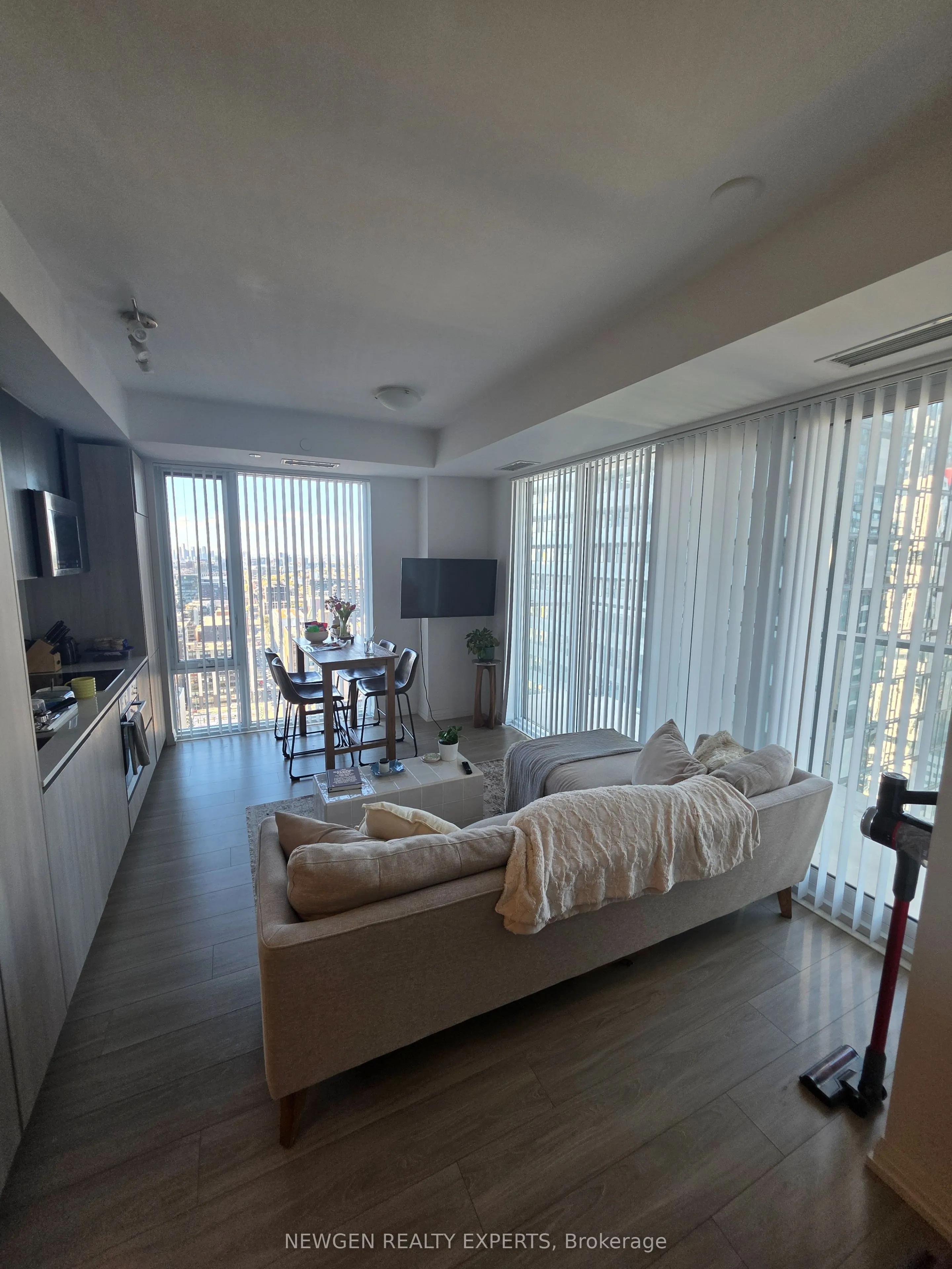 28 Widmer Street #3025