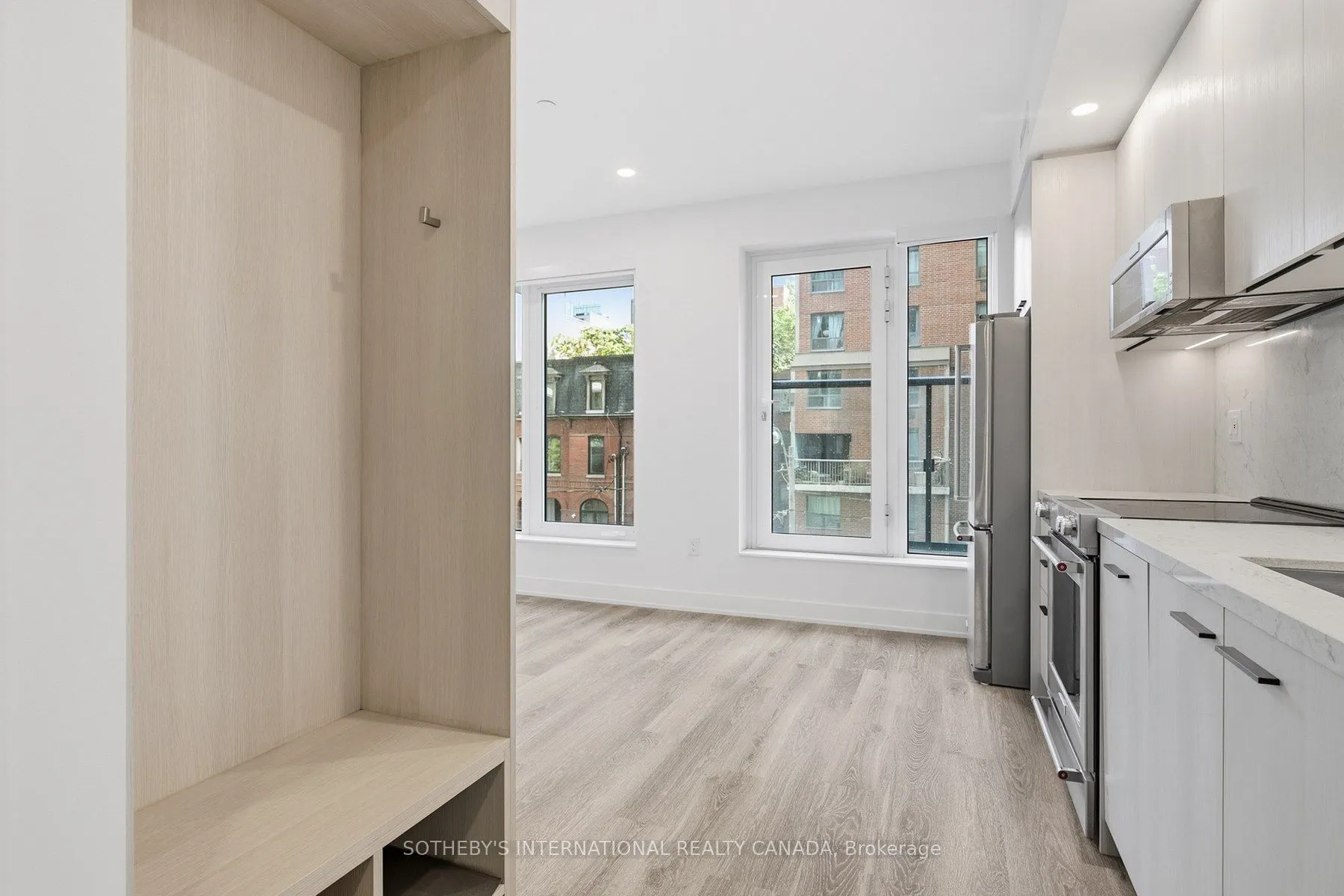 30 Mutual Street #E0208