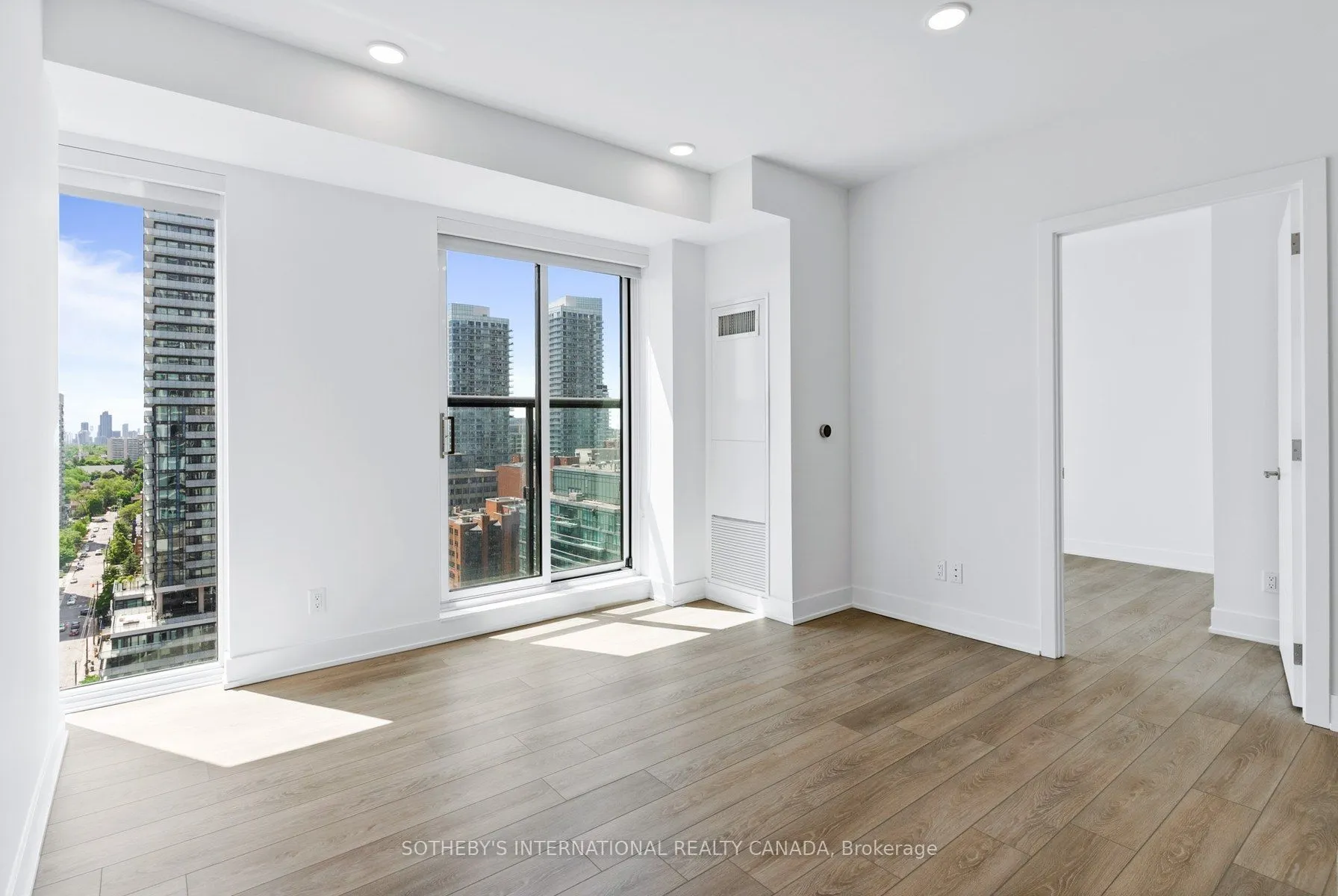 200 Redpath Avenue #1109