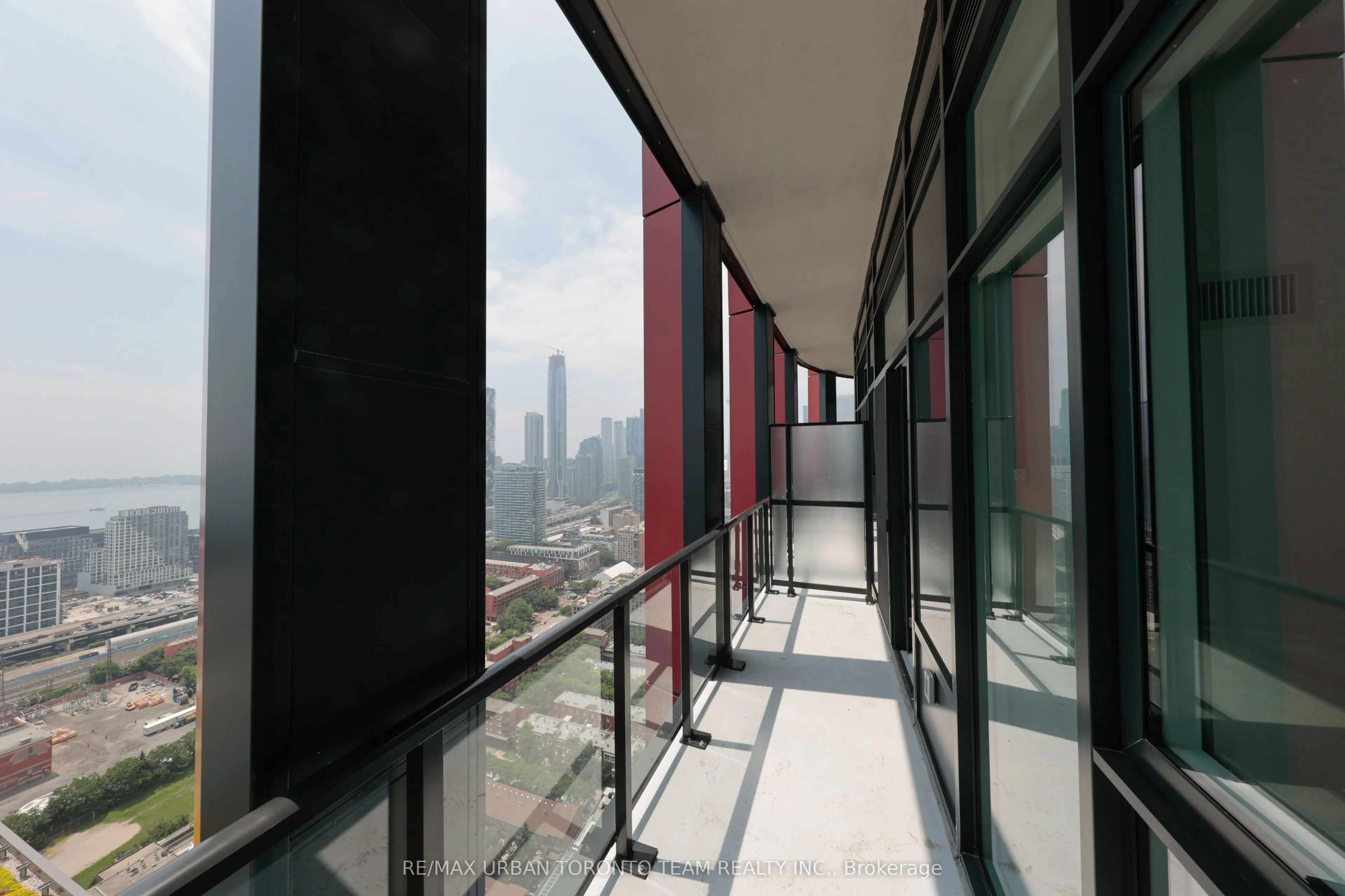 180 Front Street E #PH09