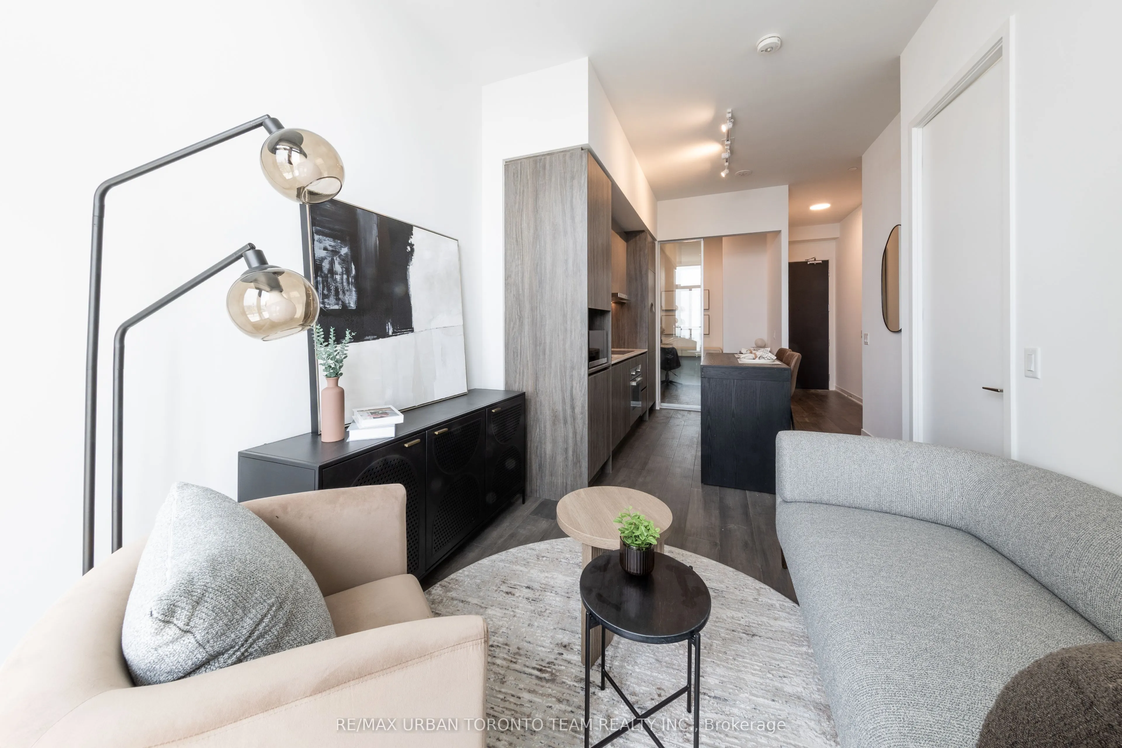 180 Front Street E #PH09