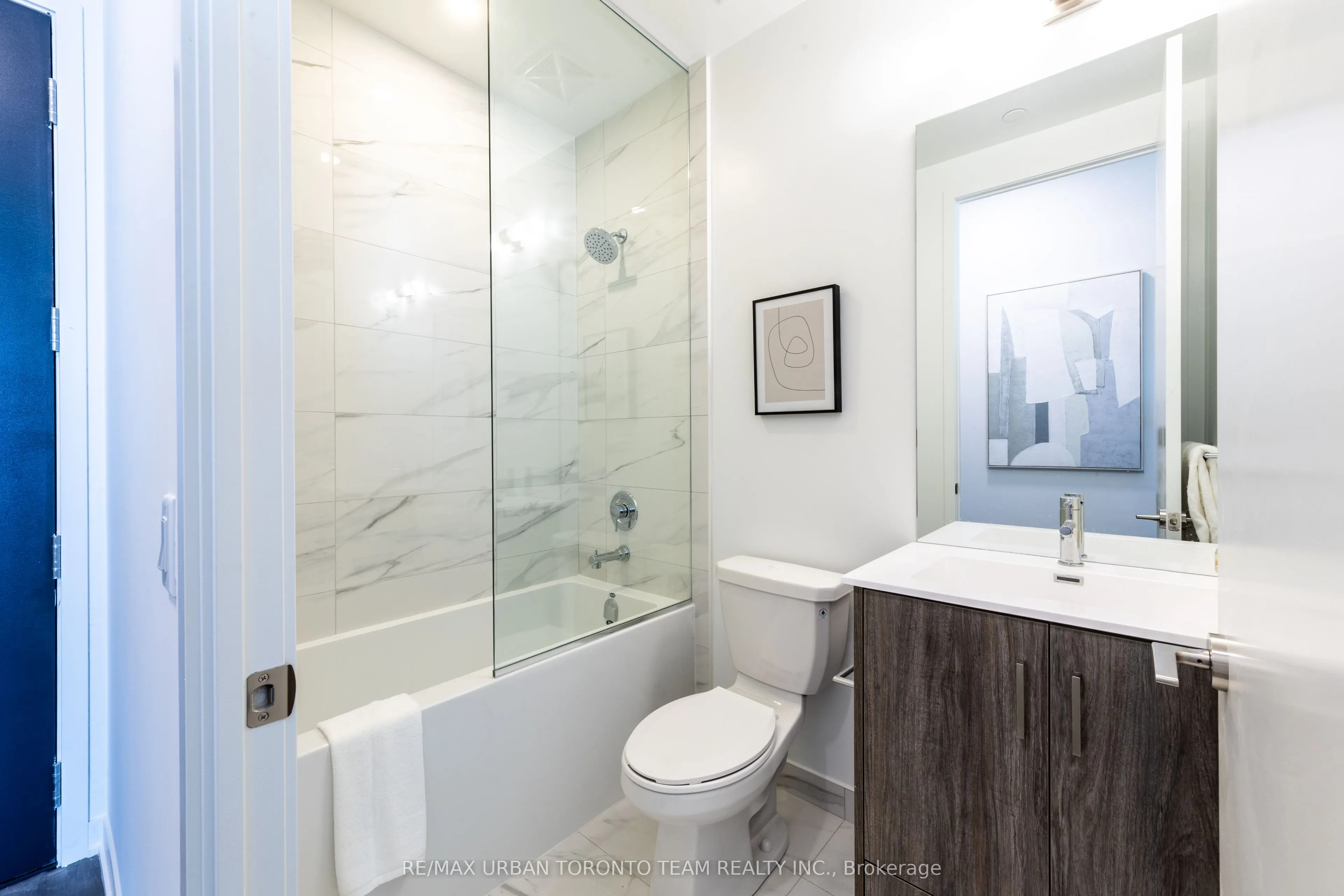 180 Front Street E #PH09