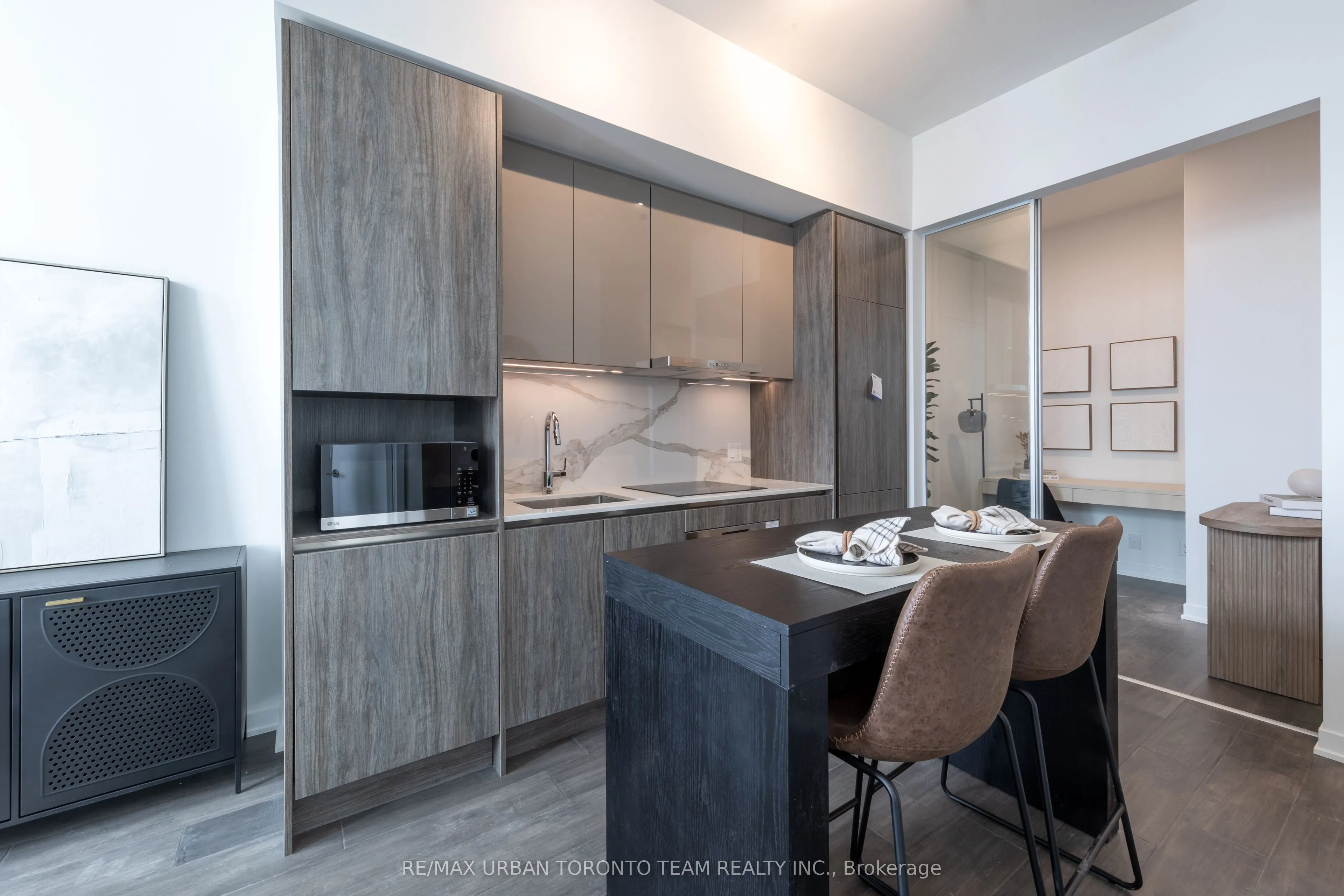 180 Front Street E #PH09