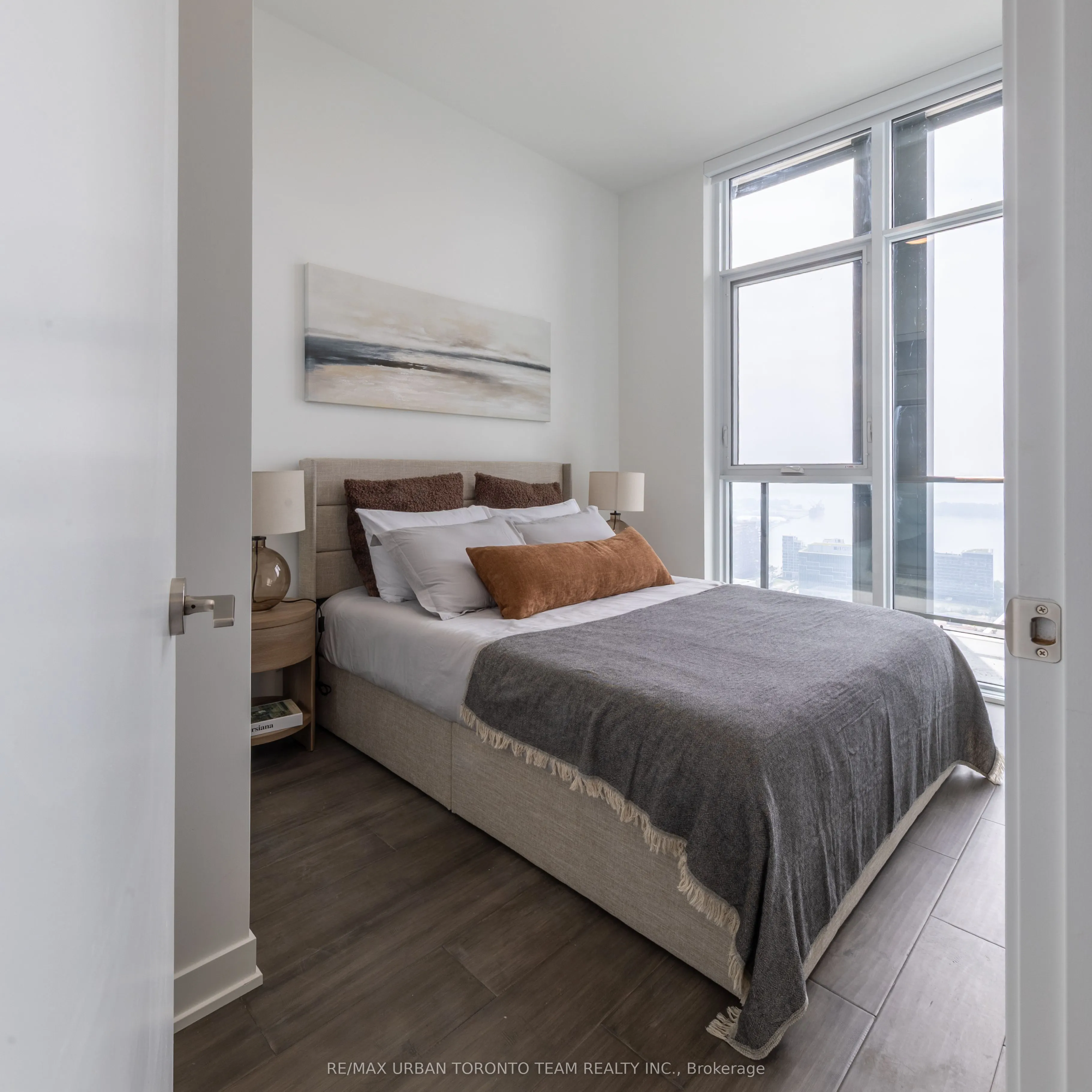 180 Front Street E #PH09