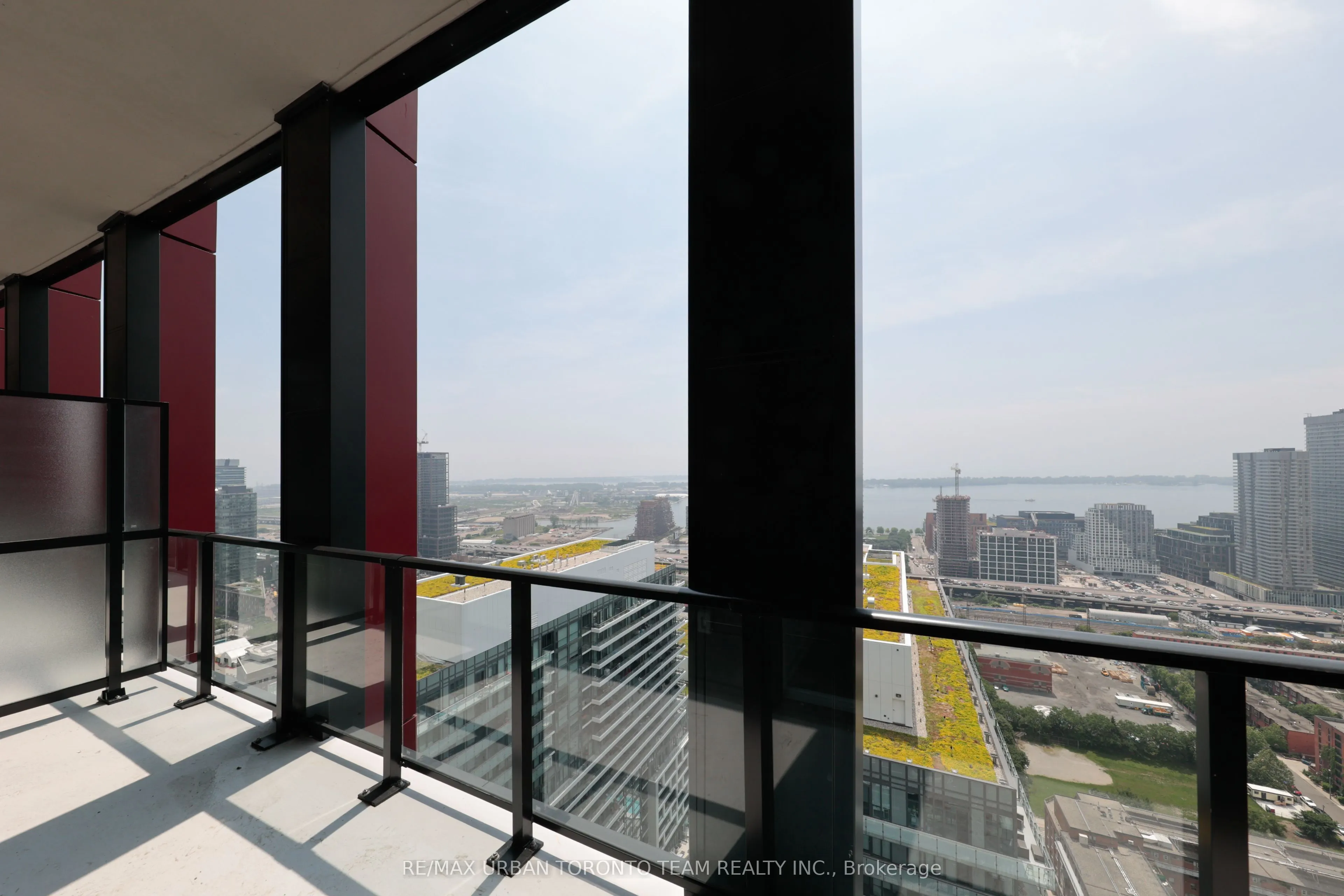 180 Front Street E #PH09
