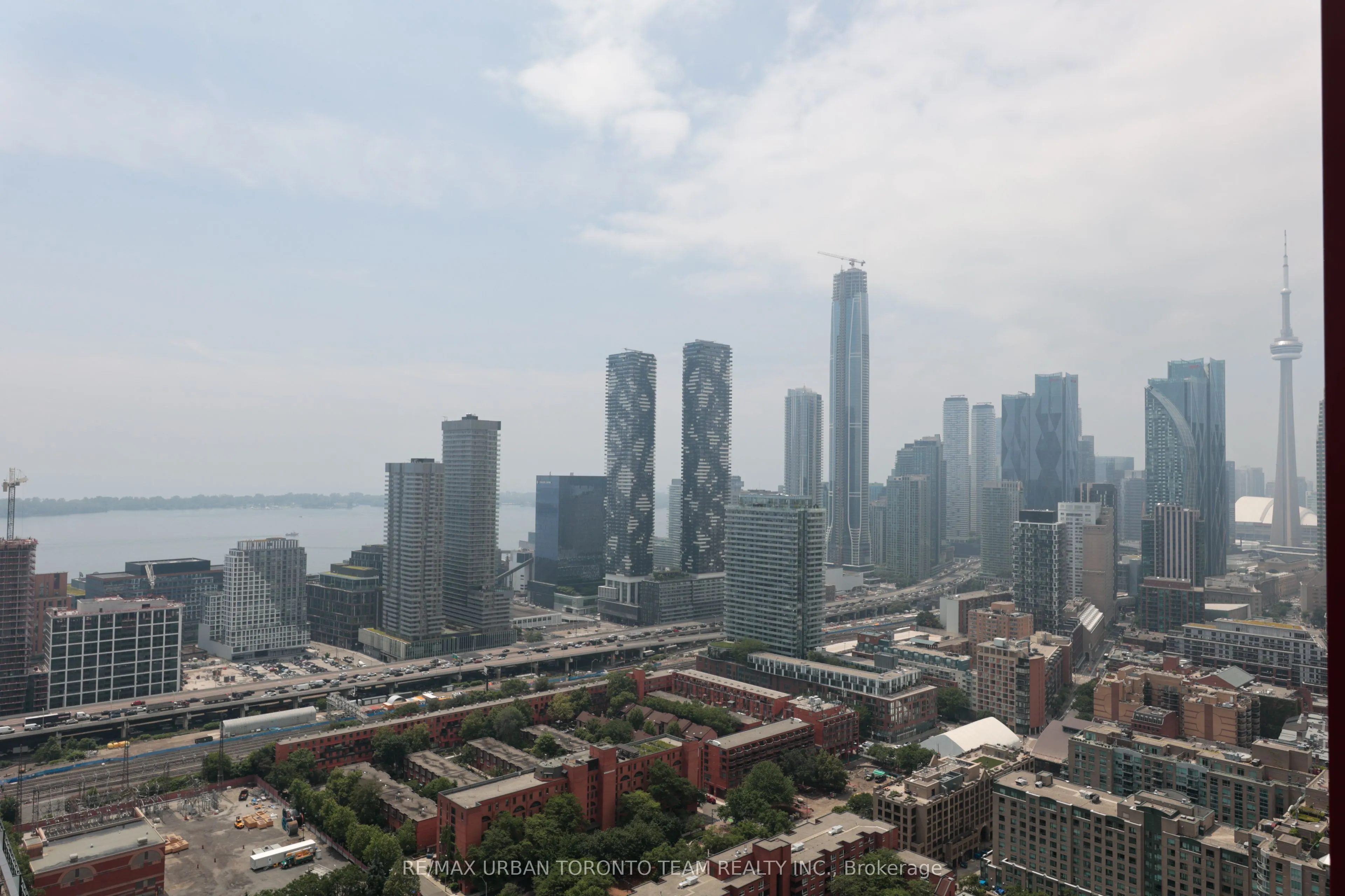 180 Front Street E #PH09
