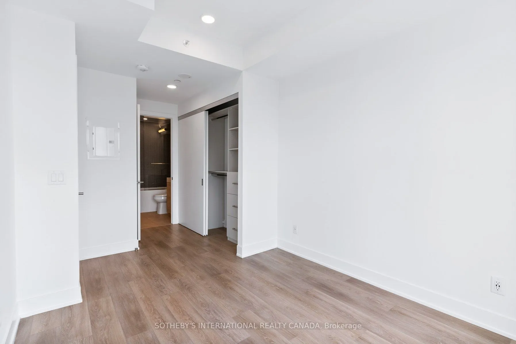 200 Redpath Avenue #303